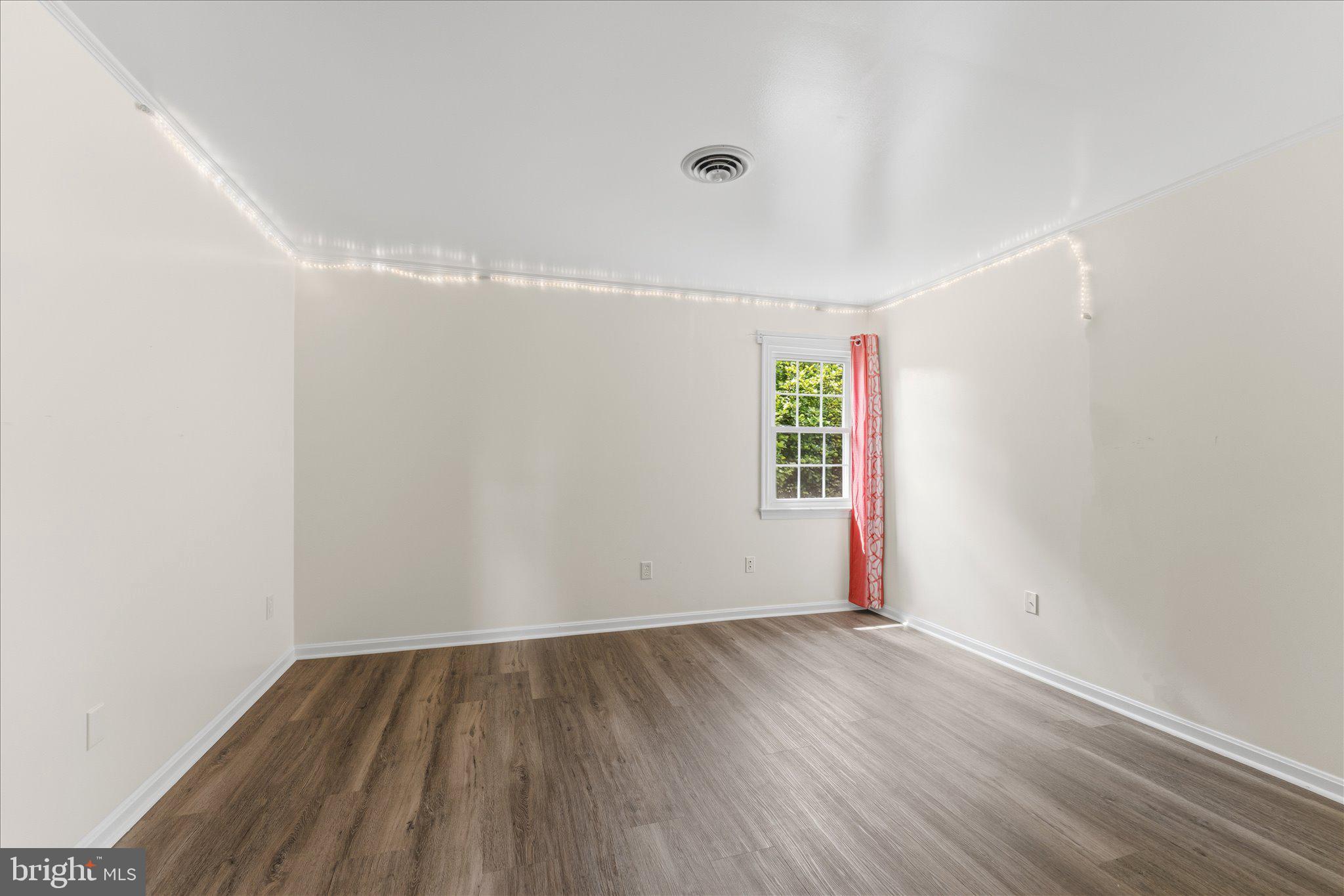 HICKORY GROVE - Residential