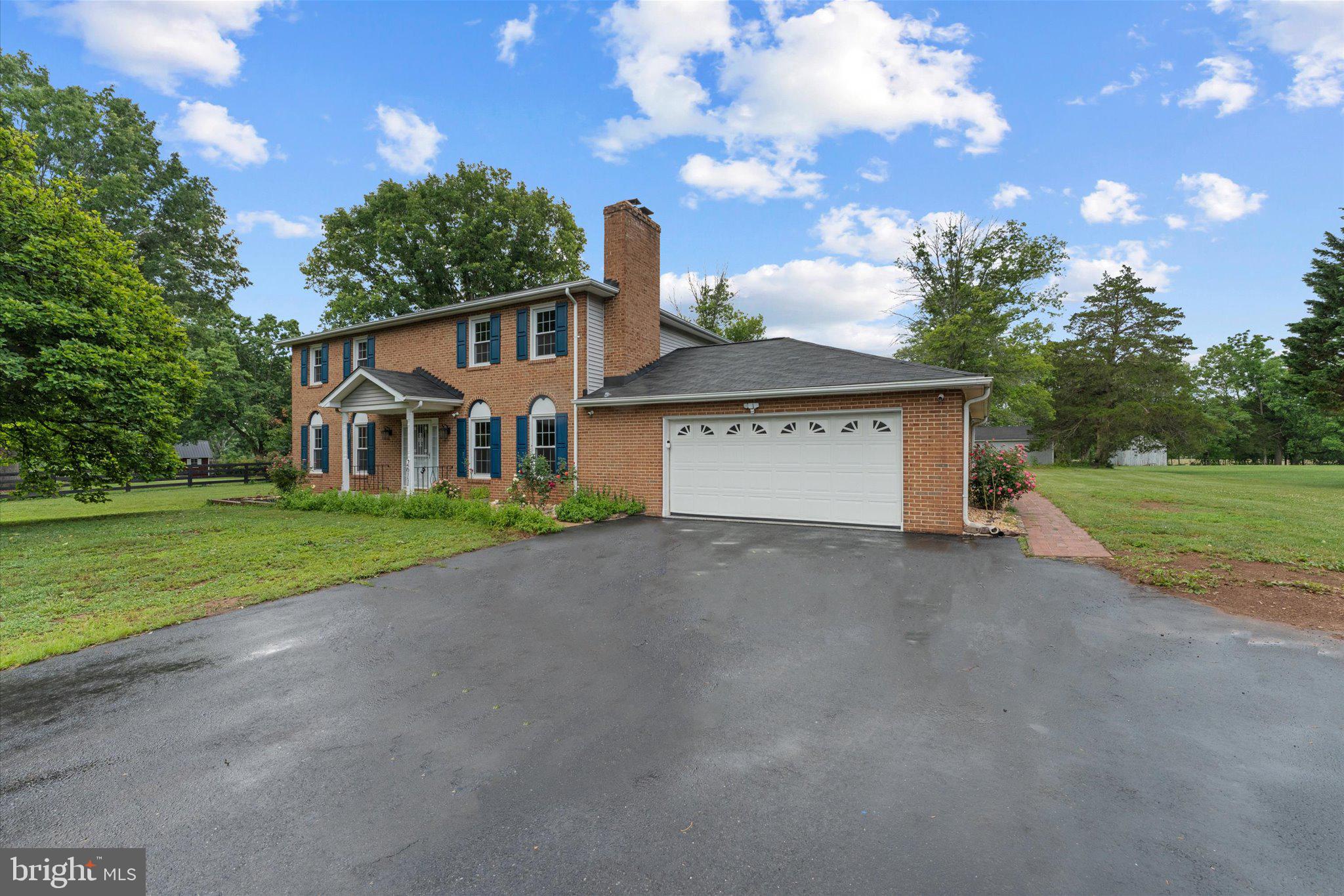 HICKORY GROVE - Residential