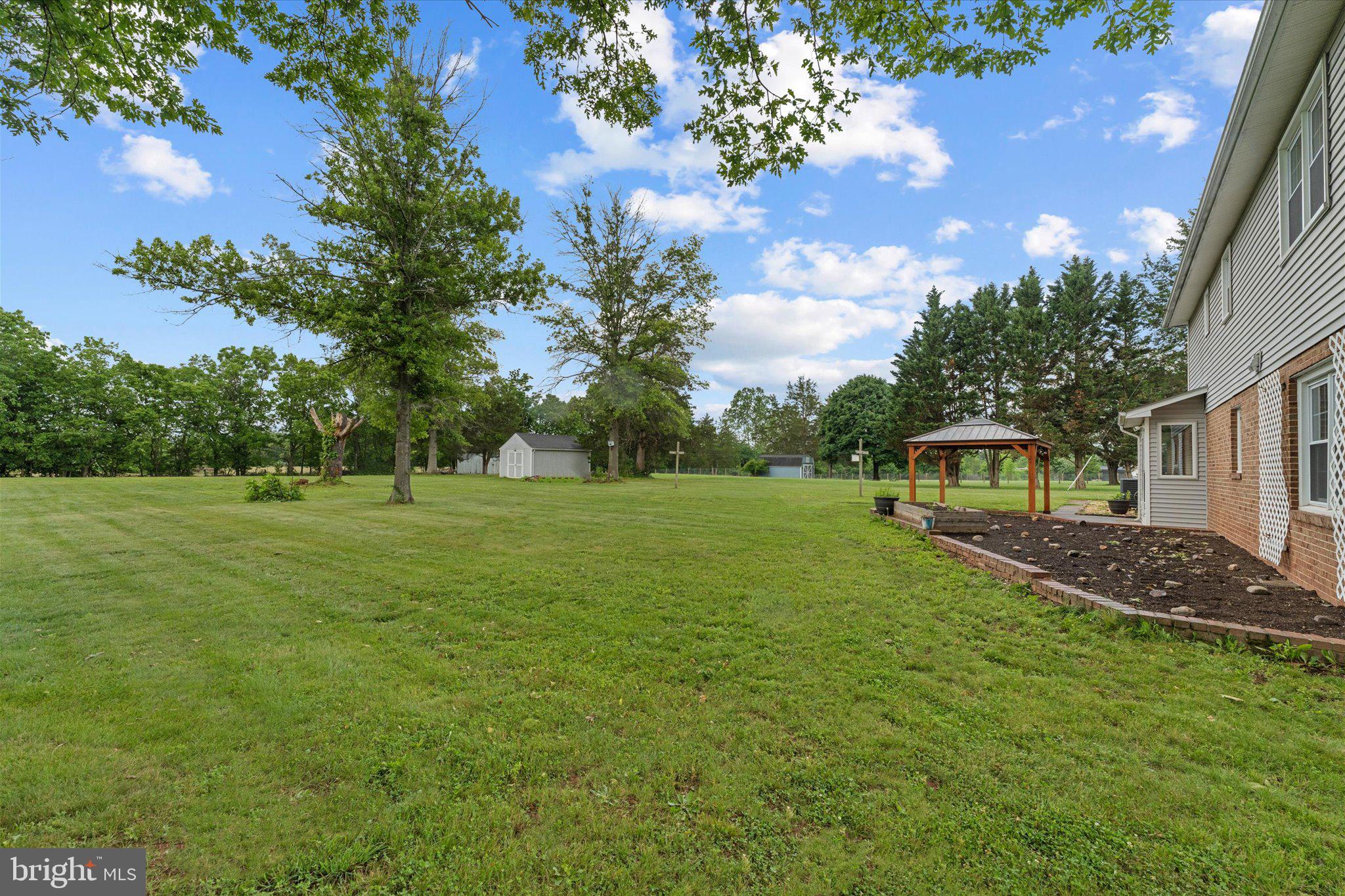 HICKORY GROVE - Residential