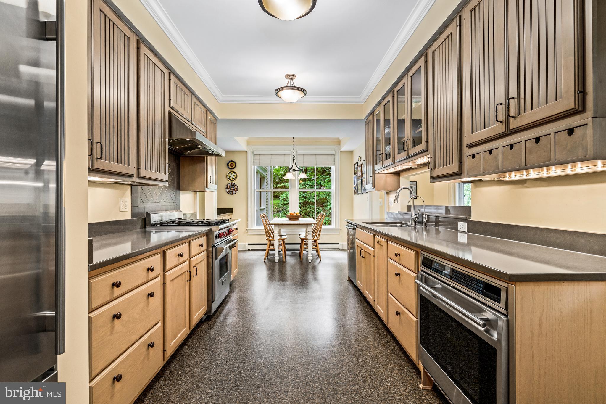 SOMERSET - Residential