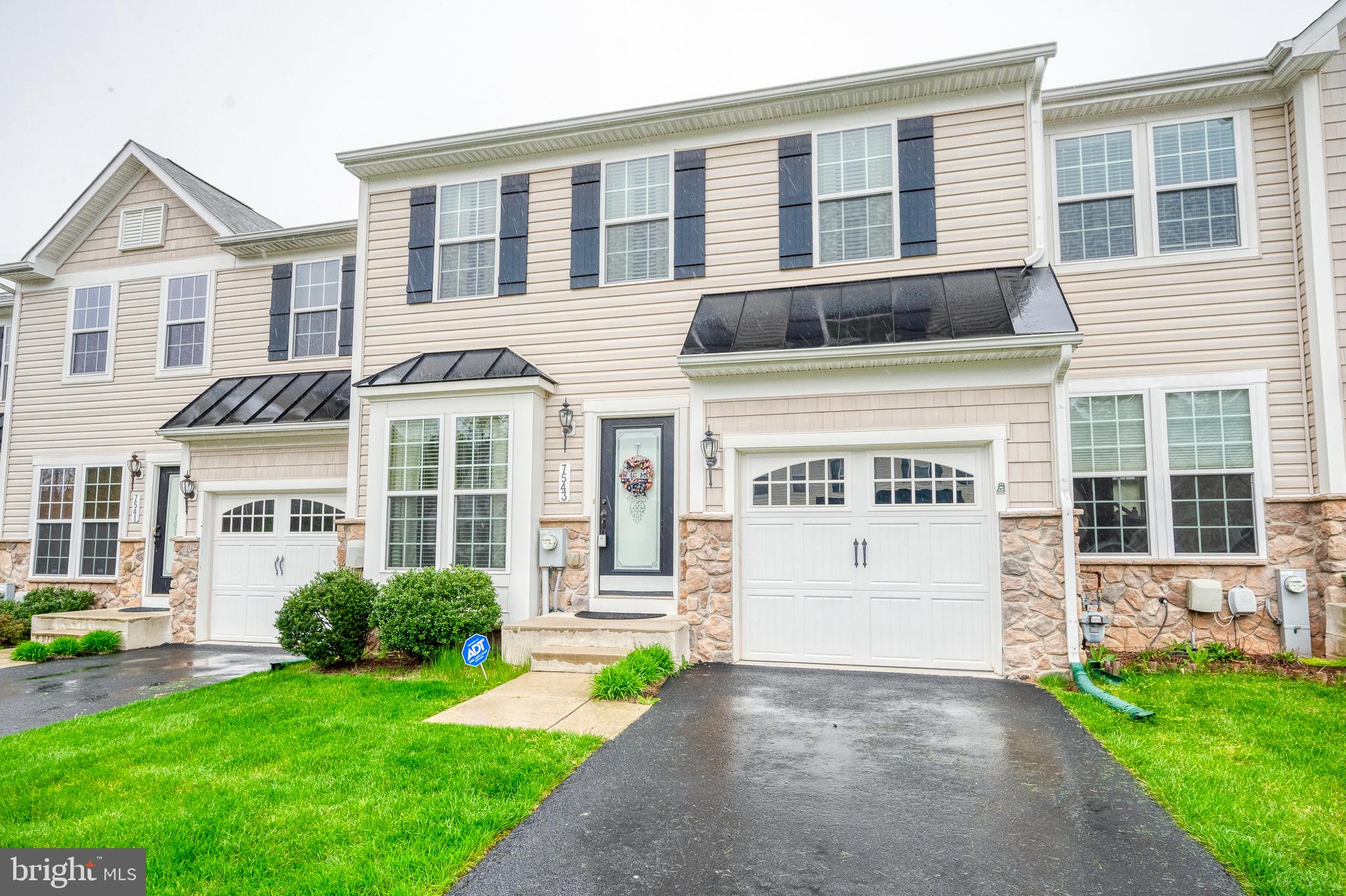 **MULTIPLE OFFERS RECEIVED, PLEASE SUBMIT HIGHEST AND BEST OFFERS BY 3PM ON MONDAY 11/28/22. ** WELCOME HOME TO THIS BEAUTIFUL, SPACIOUS GARAGE TOWNHOME! CONVENIENTLY LOCATED NEAR BALTIMORE/WASHINGTON DC. 3 BEDROOMS AND 3.5 BATHROOMS. UPDATED KITCHEN WITH MORNING ROOM. STAINLESS STEEL APPLIANCES. HARDWOOD FLOORING IN KITCHEN AND DINING ROOM. DECK OFF MAIN FLOOR. PRIMARY SUITE WITH FULL BATHROOM. ADDITIONAL 2 LARGE BEDROOMS ON UPPER FLOOR. FULLY FINISHED LOWER LEVEL WITH FULL BATHROOM, REC ROOM AND ANOTHER USABLE ROOM. 1 CAR ATTACHED GARAGE AND A 2 CAR PARKING PAD. PLENTY OF SHOPPING AND RESTAURANTS NEARBY.