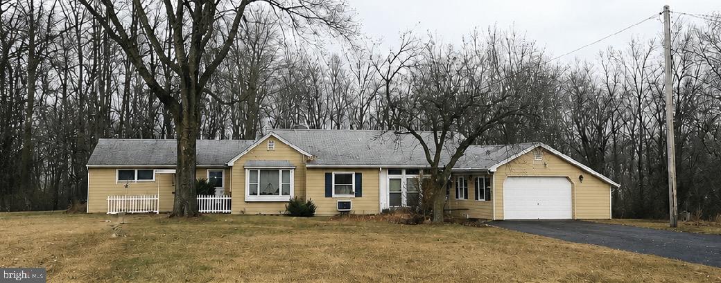 Calling all investors, contractors, flippers, and landlords. This 3-bedroom, 2-bath ranch sits on 2.52 acres and offers excellent value-add potential. Whether you’re looking for your next fix-and-flip, BRRRR, rental, or long-term investment, this property is worth a look.

Features include hardwood floors, a wood-burning fireplace, a 2-car attached garage, and a spacious lot with room for future improvements (subject to local approvals). With no HOA and endless possibilities, opportunities like this don’t come around often. 

Being sold as-is. Bring your vision and unlock this property’s full potential