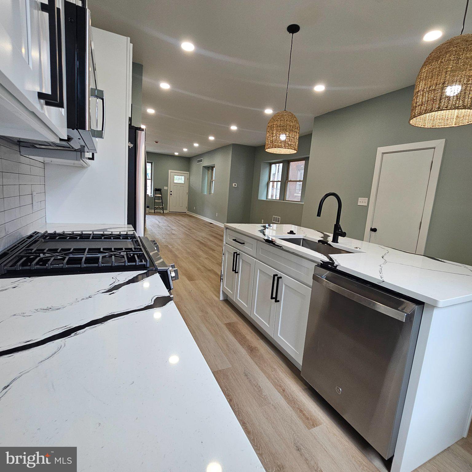 LOGAN - Residential