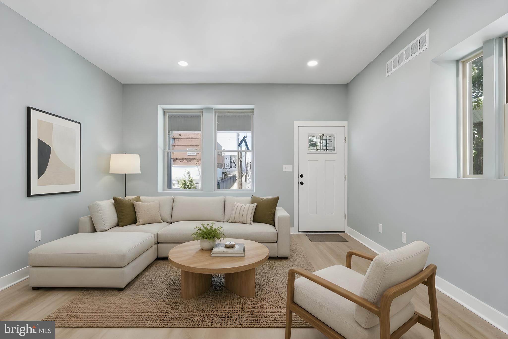 LOGAN - Residential