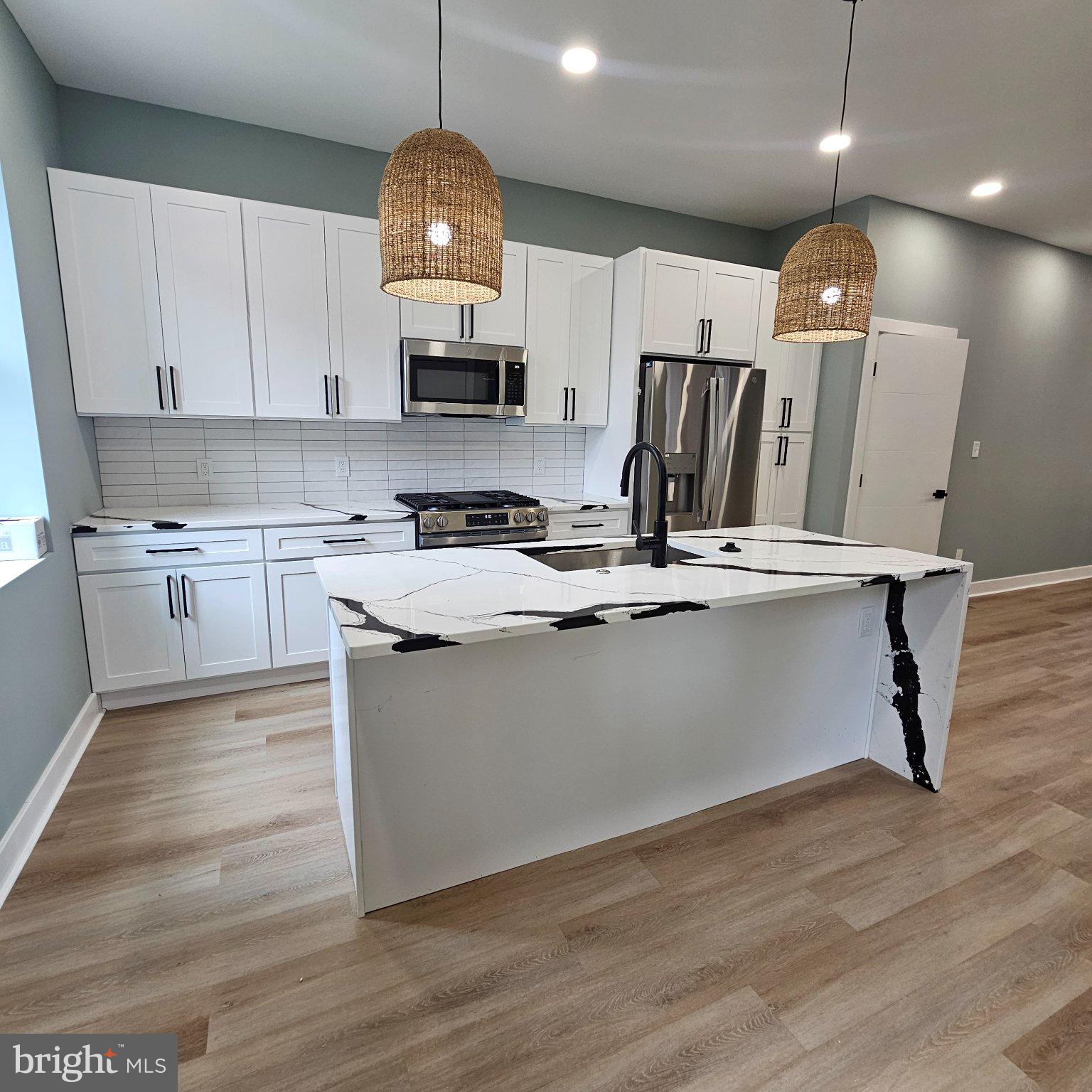 LOGAN - Residential