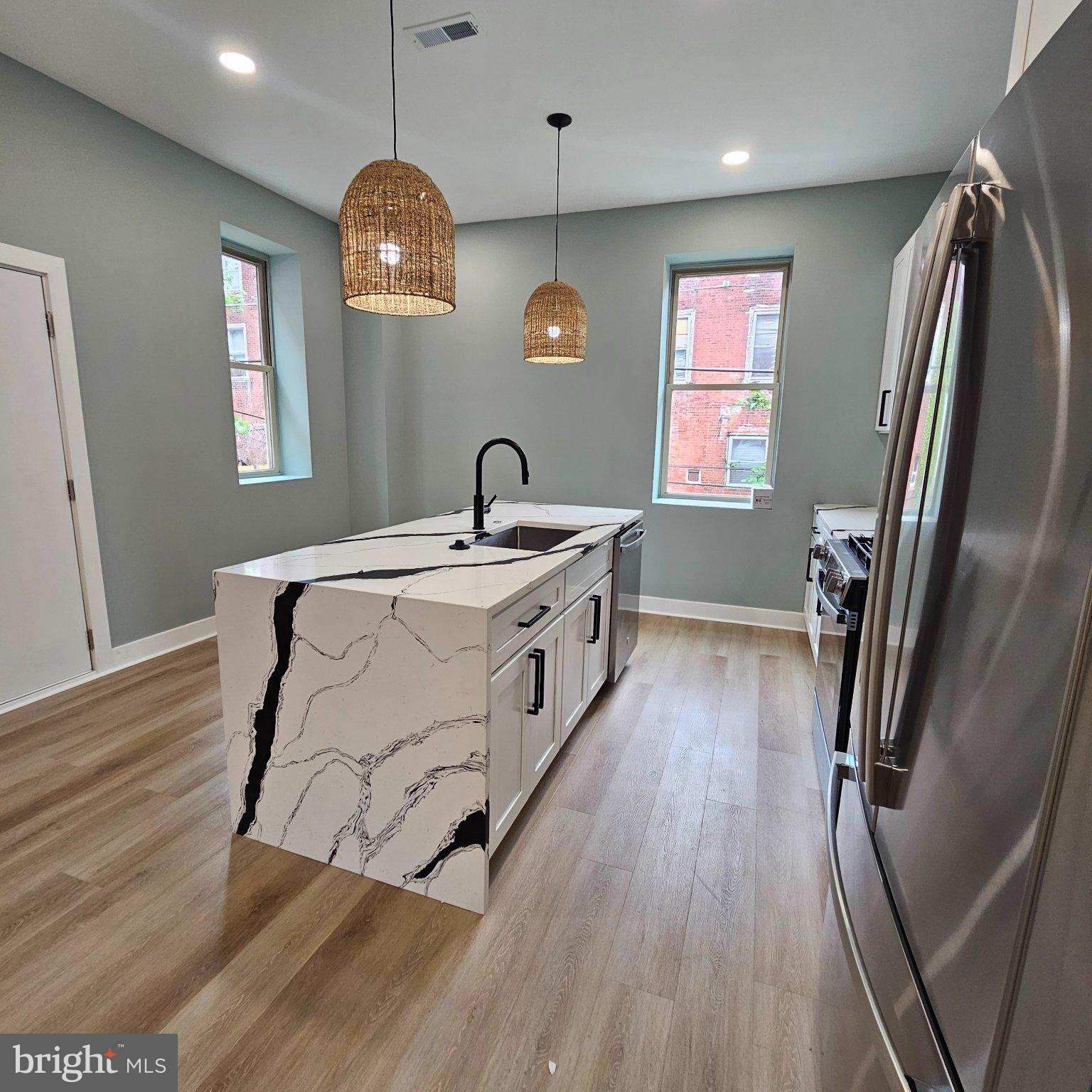 LOGAN - Residential