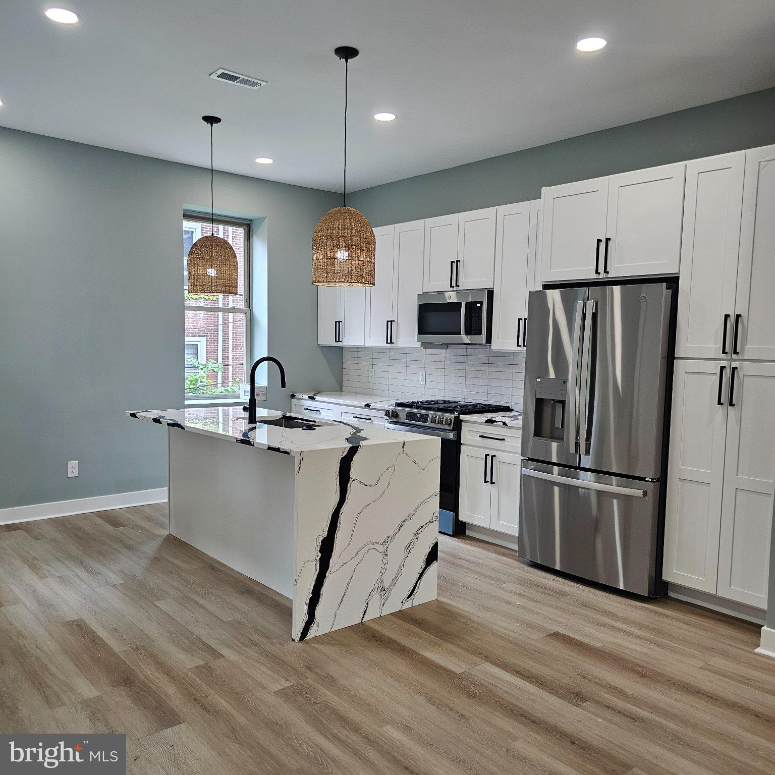 LOGAN - Residential