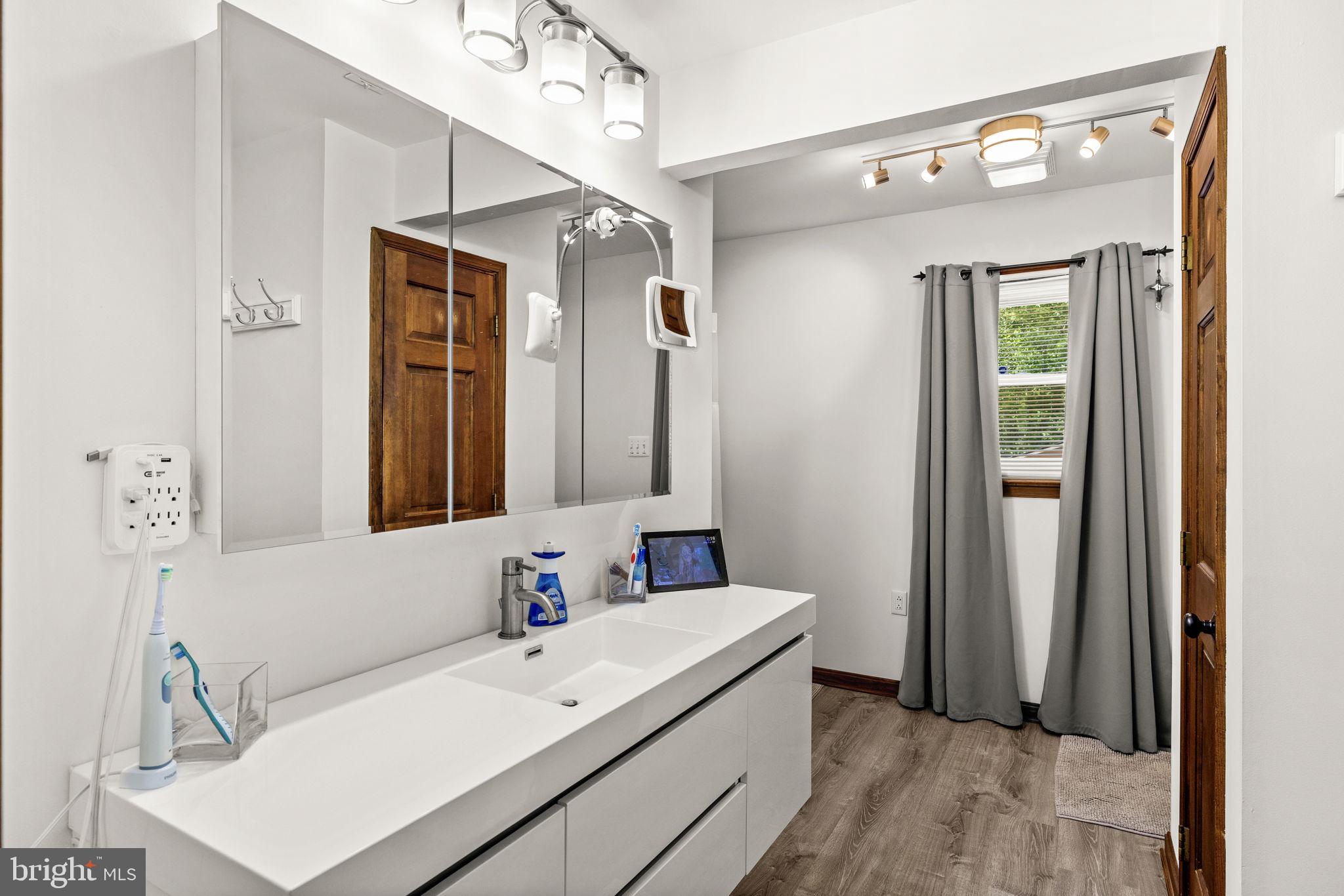 BERKSHIRE - Residential