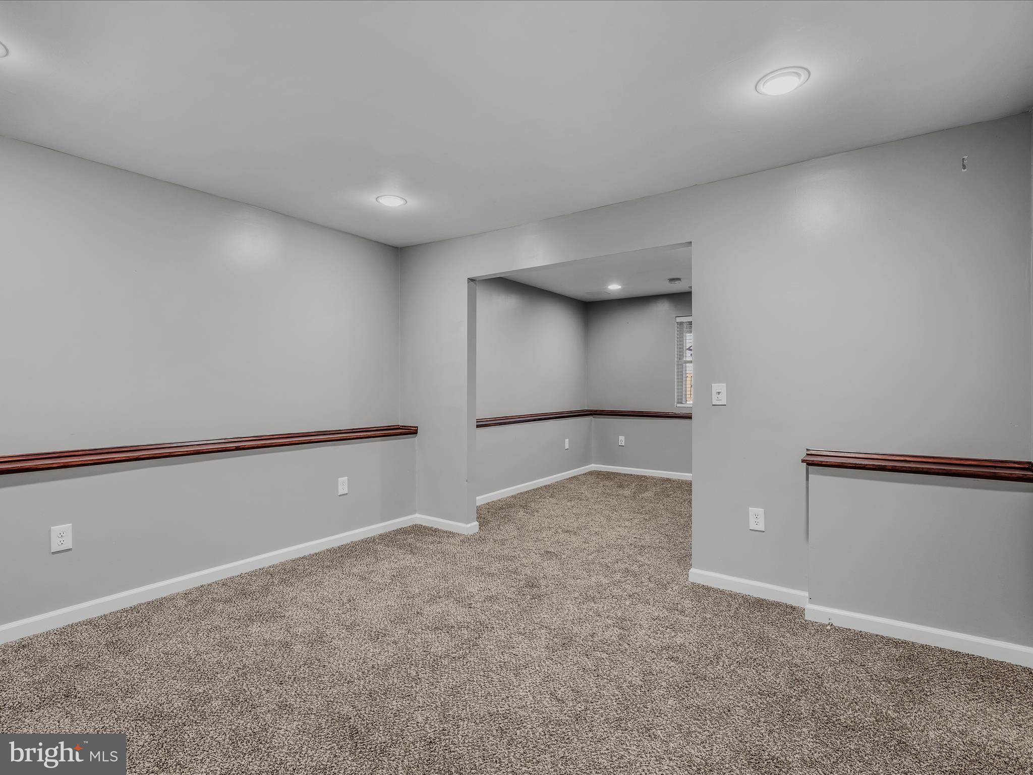 COUNTY GREEN - Residential