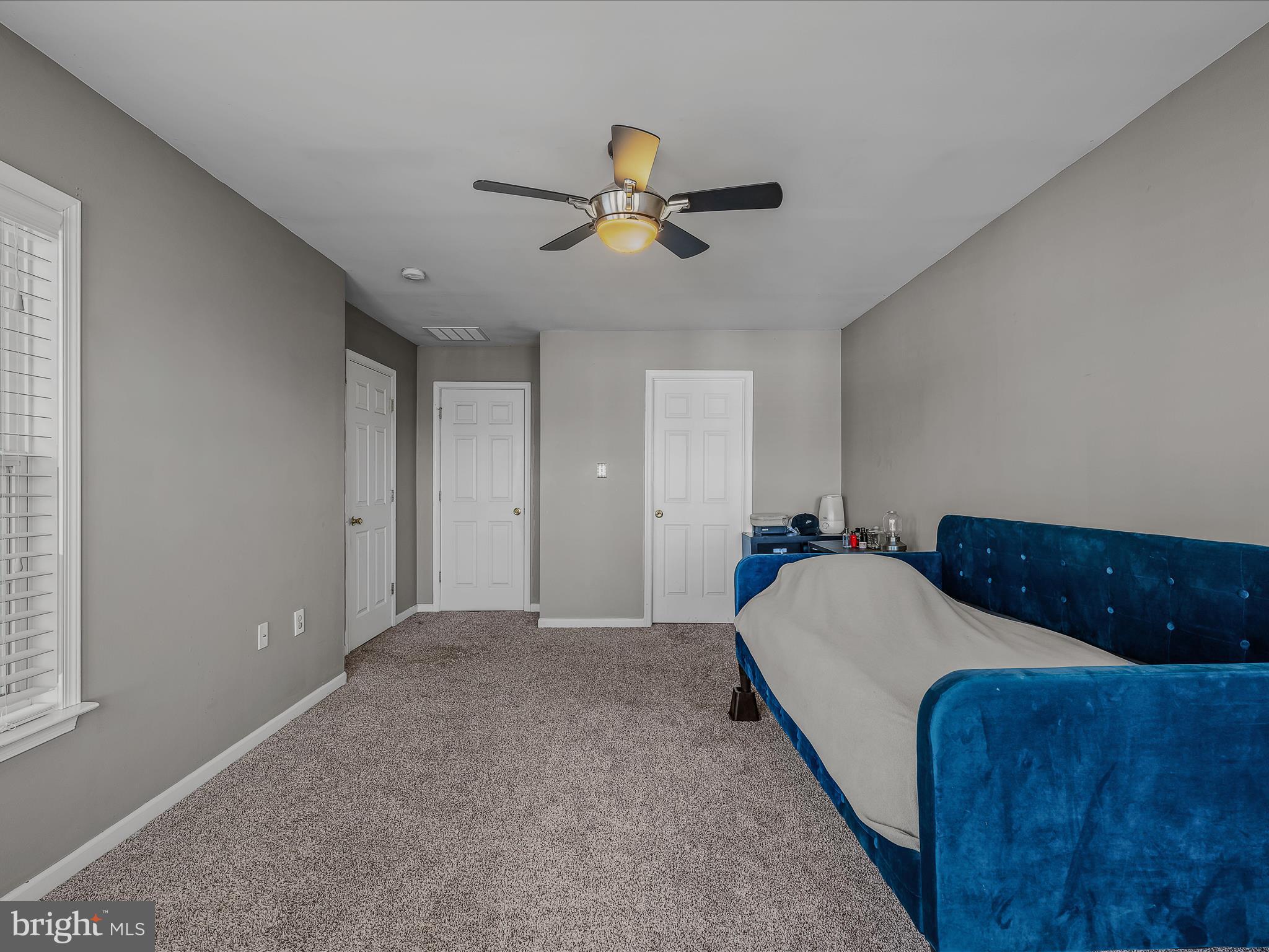 COUNTY GREEN - Residential