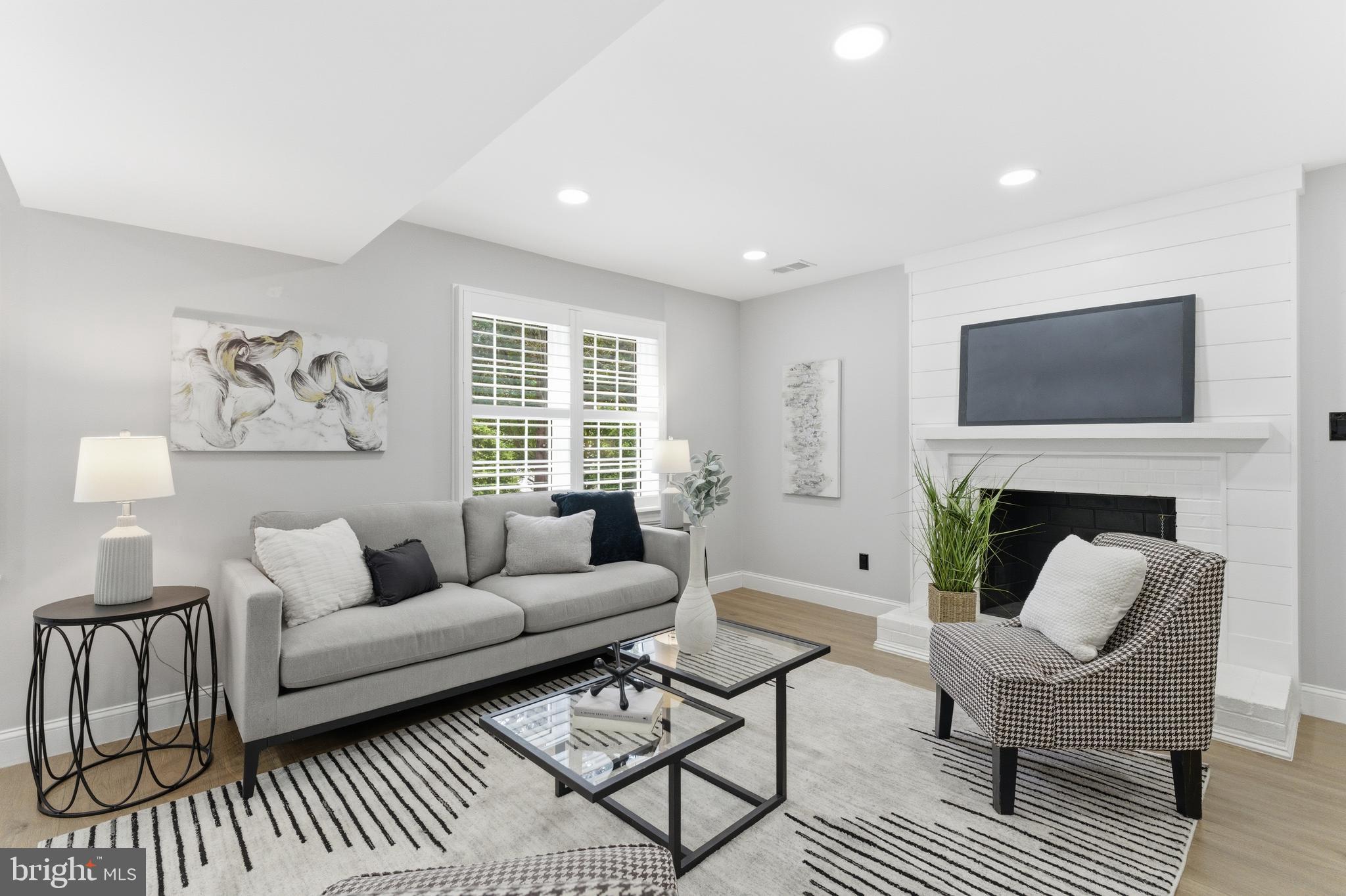 FOLKSTONE - Residential