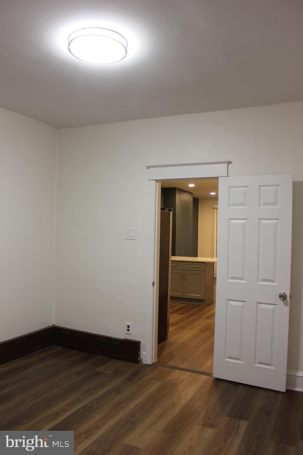 LOWER MOYAMENSING - Residential Lease