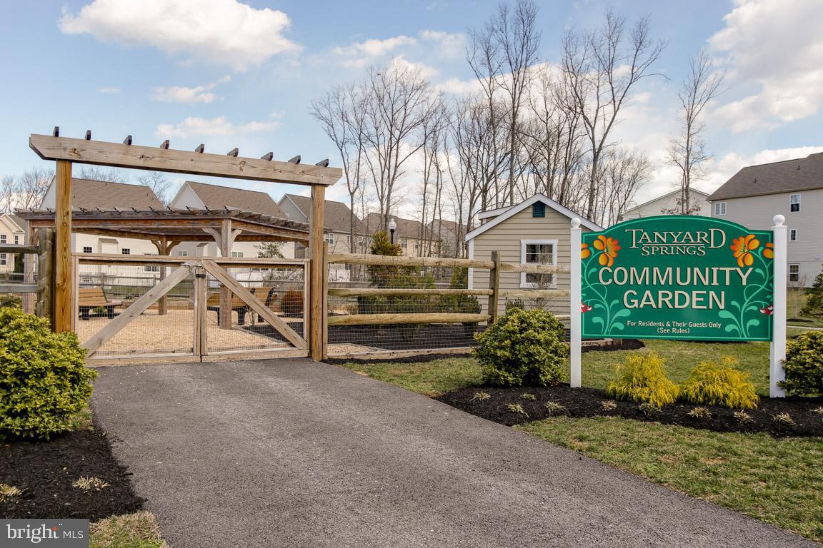 TANYARD SPRINGS - Residential
