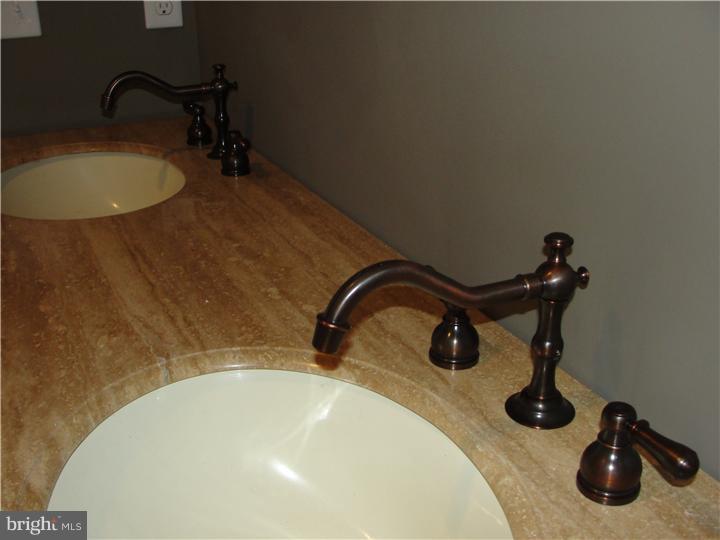 NORTHERN LIBERTIES - Residential Lease