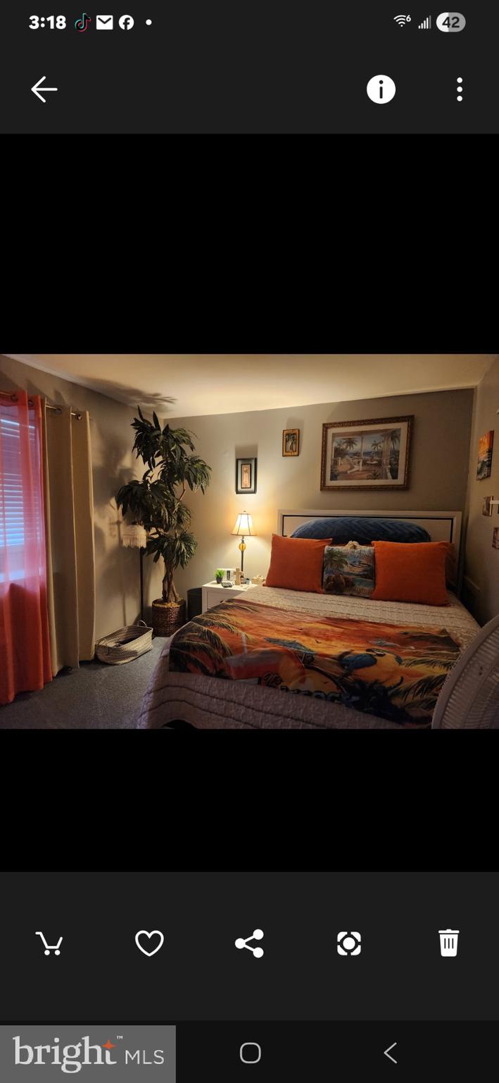 SUSSEX SQUARE CONDO - Residential
