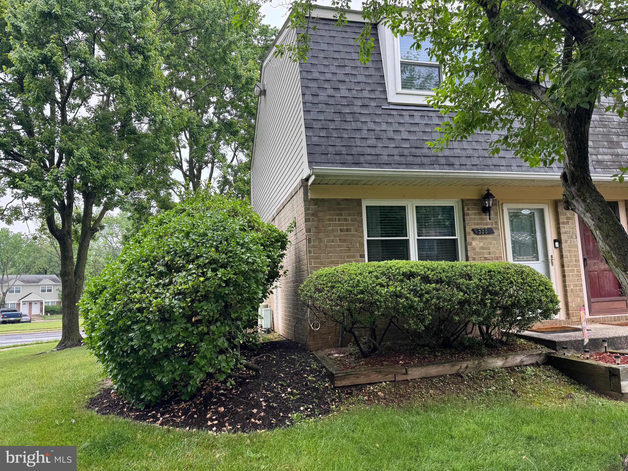 SUSSEX SQUARE CONDO - Residential