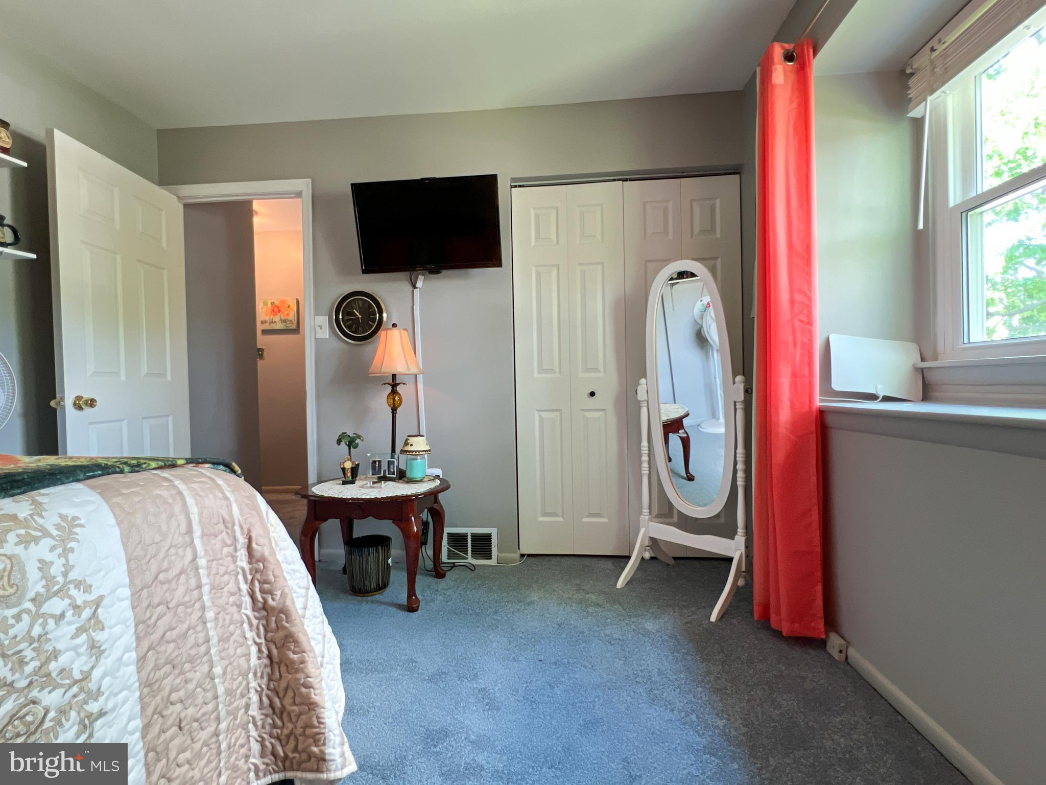 SUSSEX SQUARE CONDO - Residential