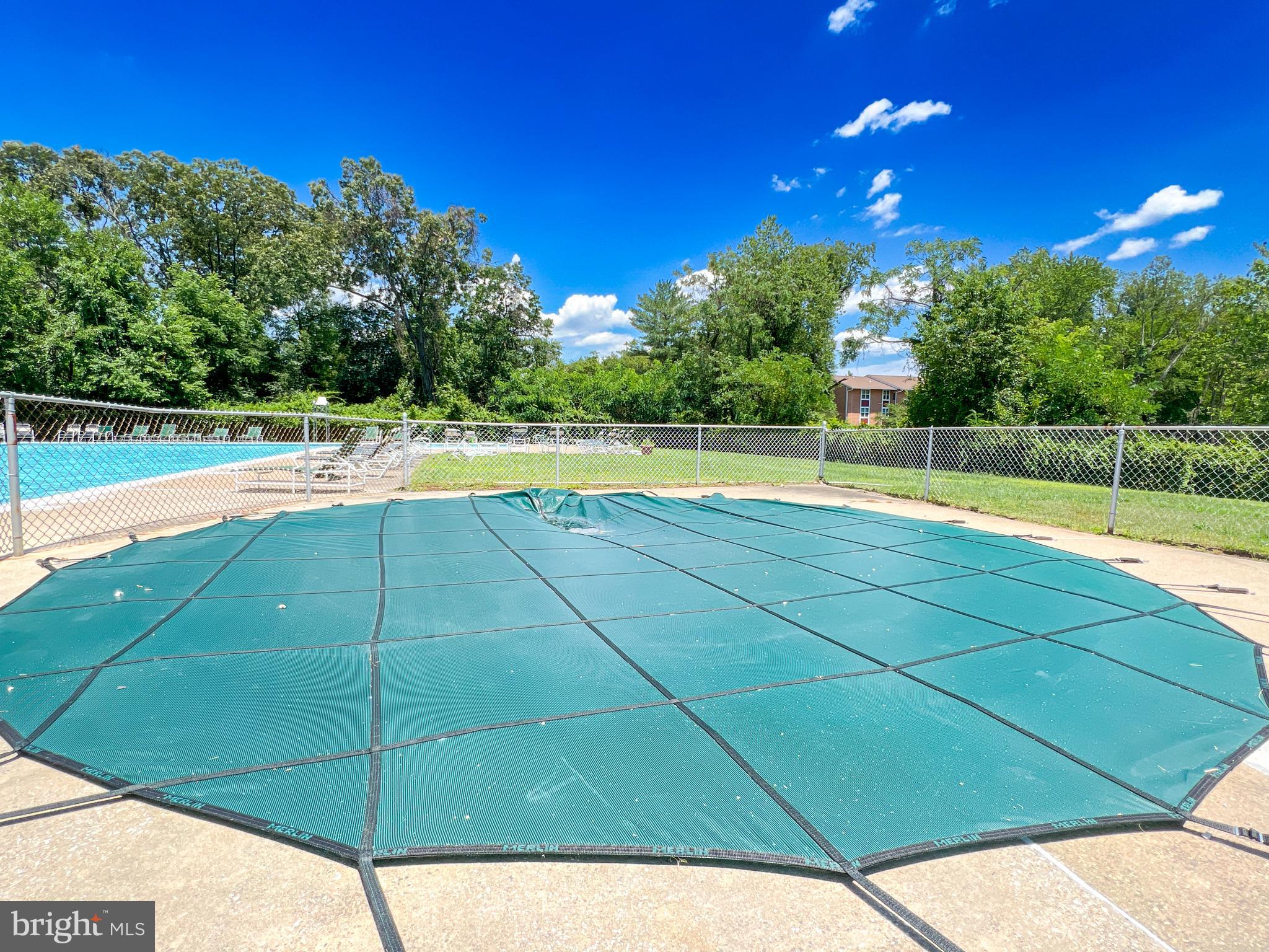 SUSSEX SQUARE CONDO - Residential