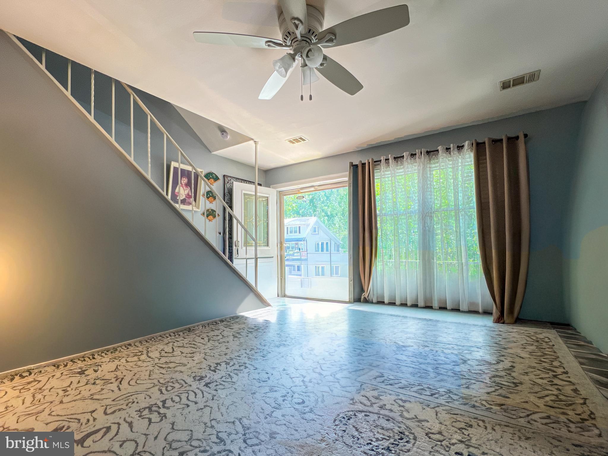 SUSSEX SQUARE CONDO - Residential