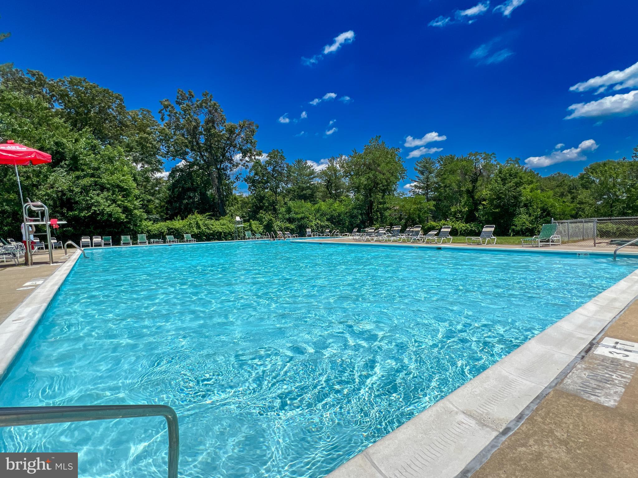 SUSSEX SQUARE CONDO - Residential