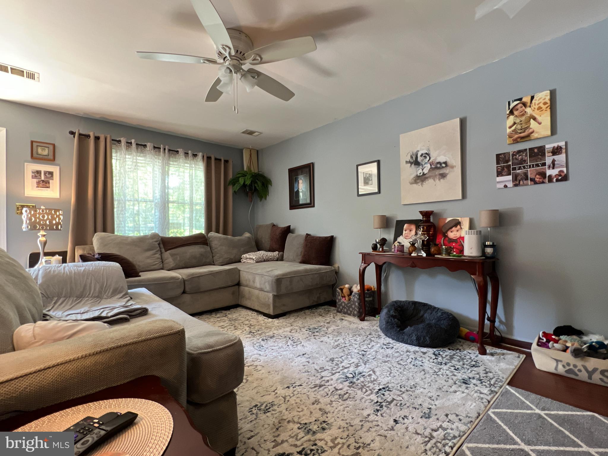 SUSSEX SQUARE CONDO - Residential