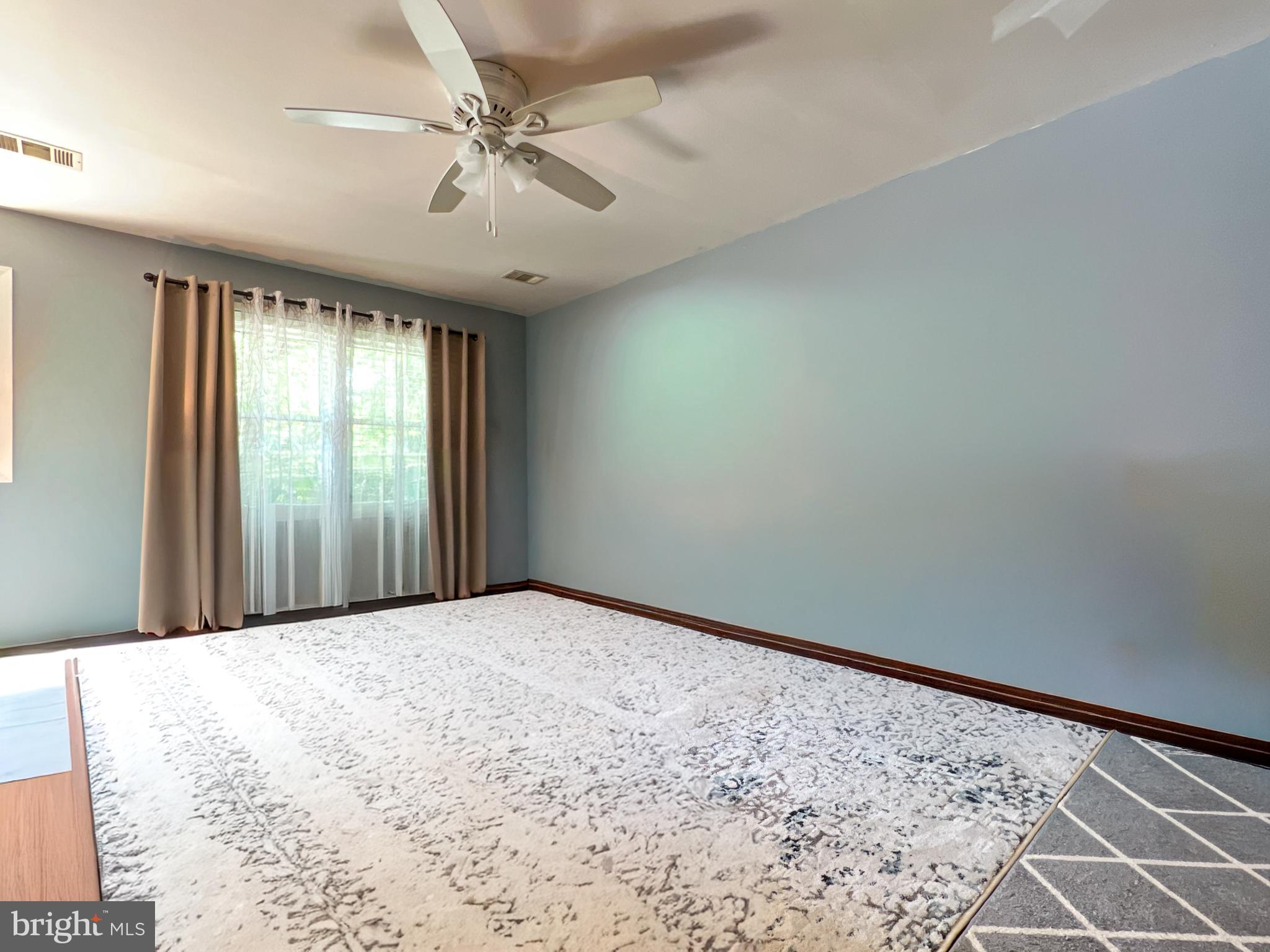 SUSSEX SQUARE CONDO - Residential