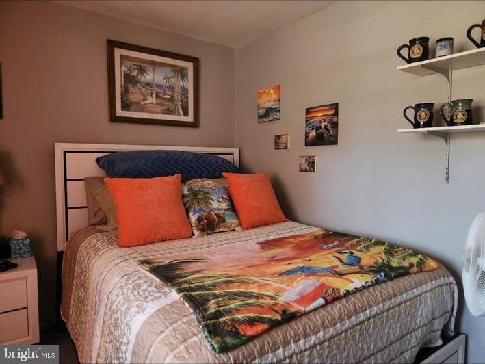 SUSSEX SQUARE CONDO - Residential