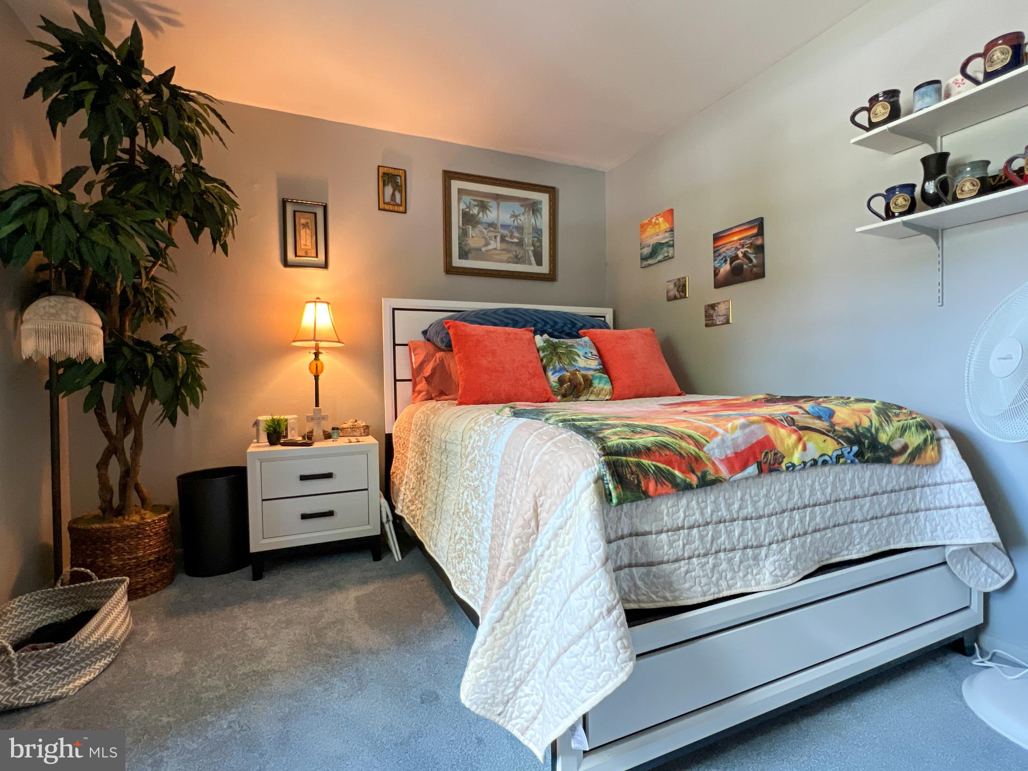 SUSSEX SQUARE CONDO - Residential