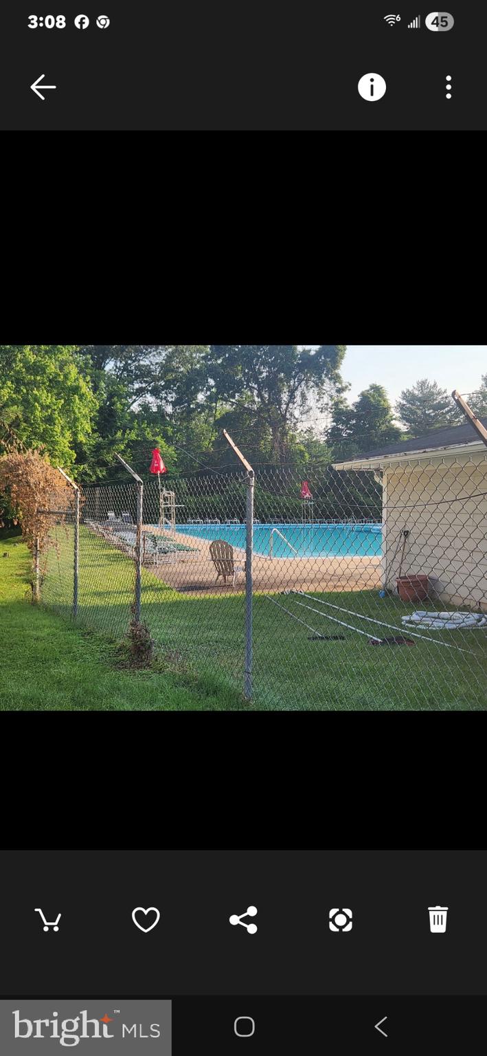 SUSSEX SQUARE CONDO - Residential