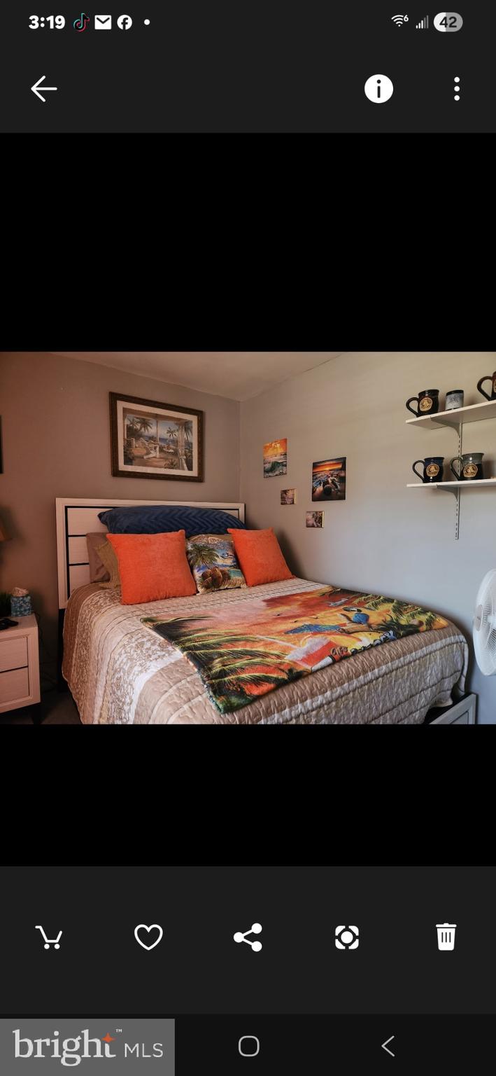 SUSSEX SQUARE CONDO - Residential