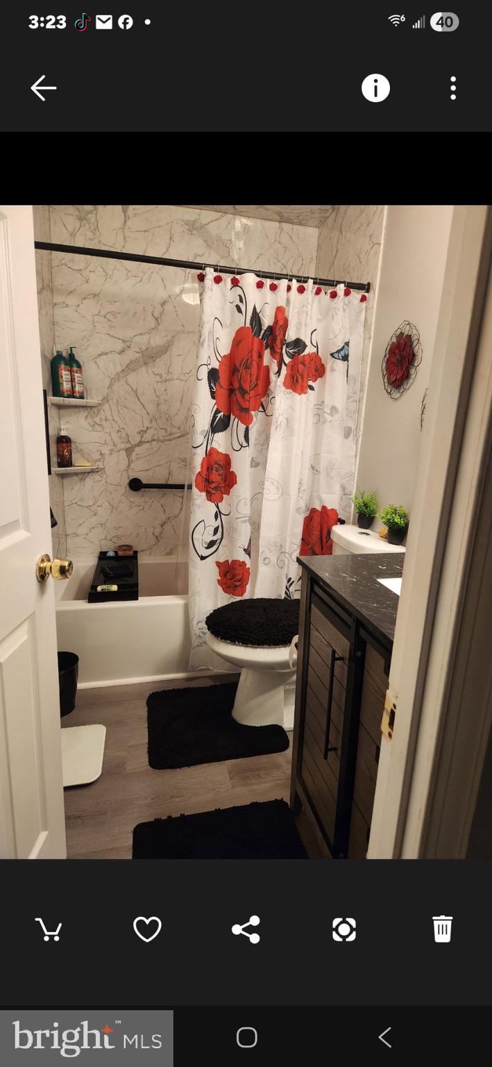 SUSSEX SQUARE CONDO - Residential