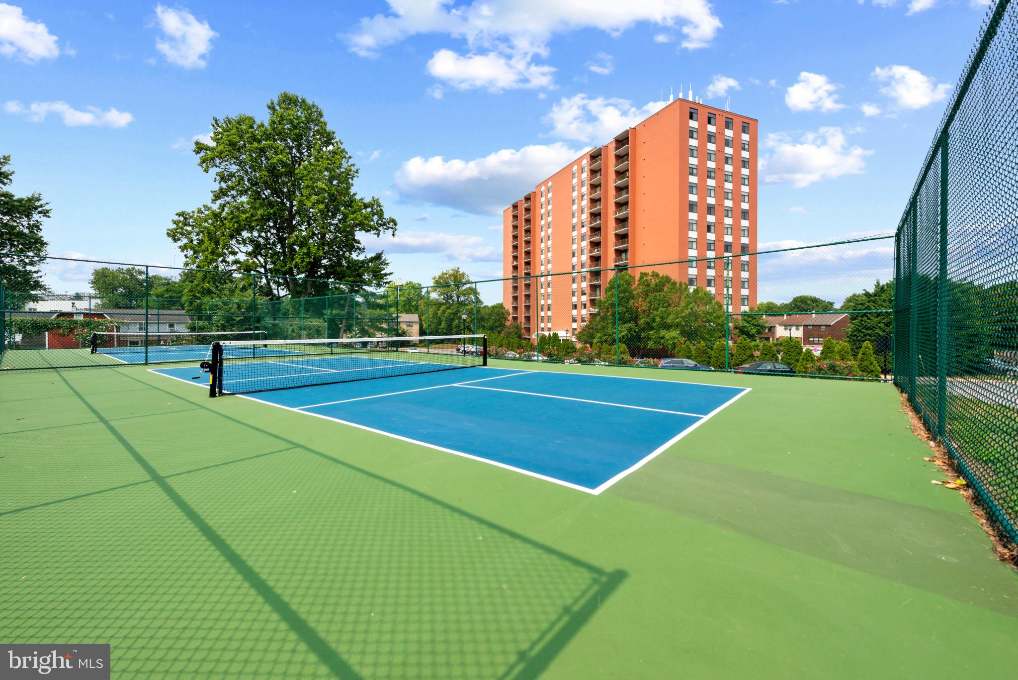 DULANEY VALLEY GARDENS - Residential