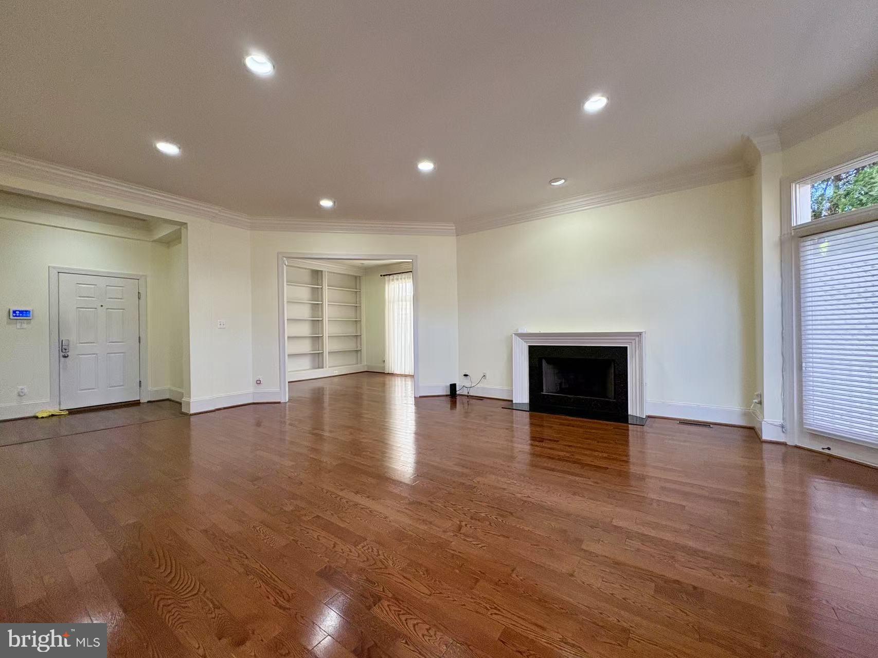 POTOMAC CREST - Residential