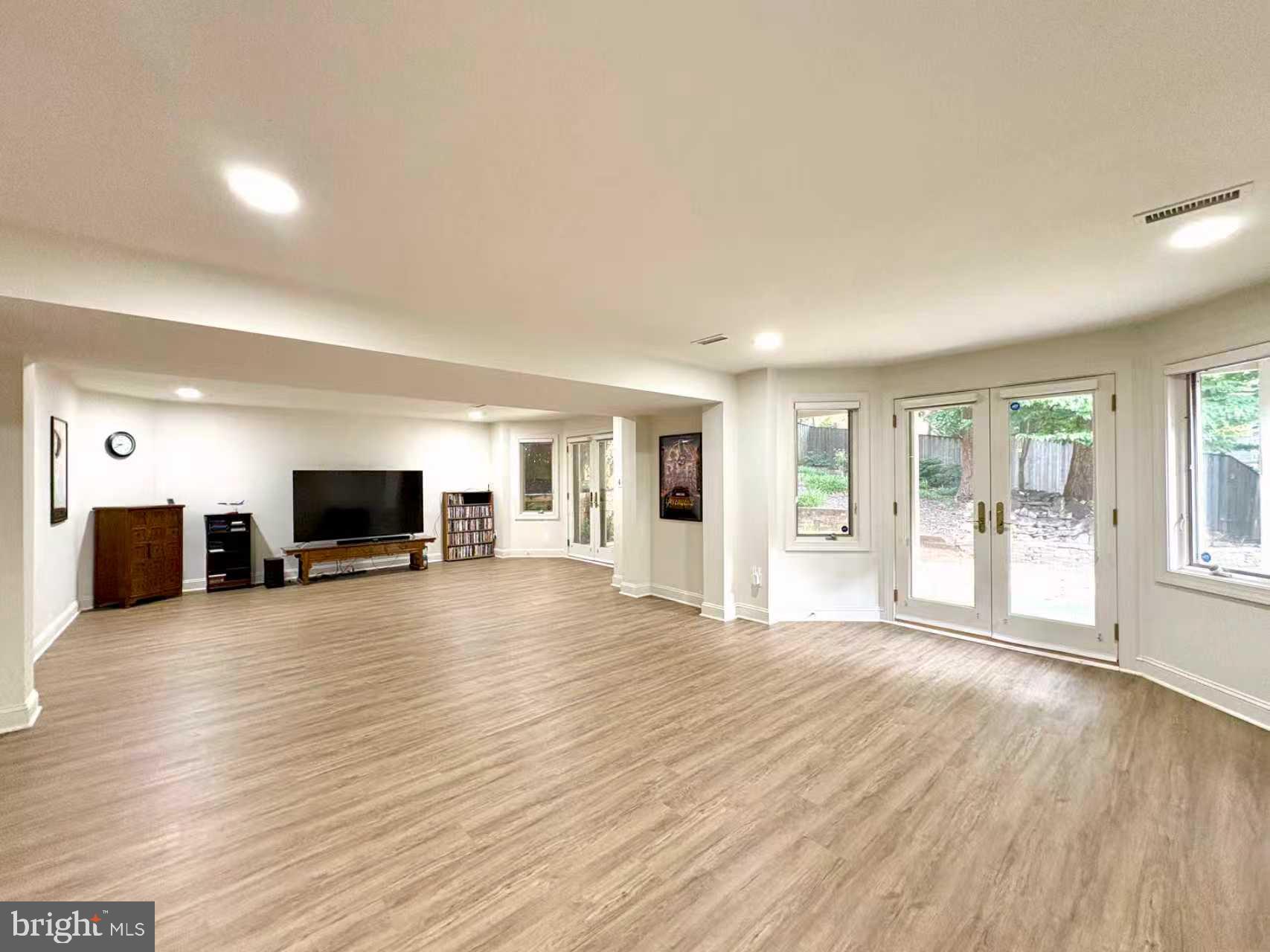 POTOMAC CREST - Residential