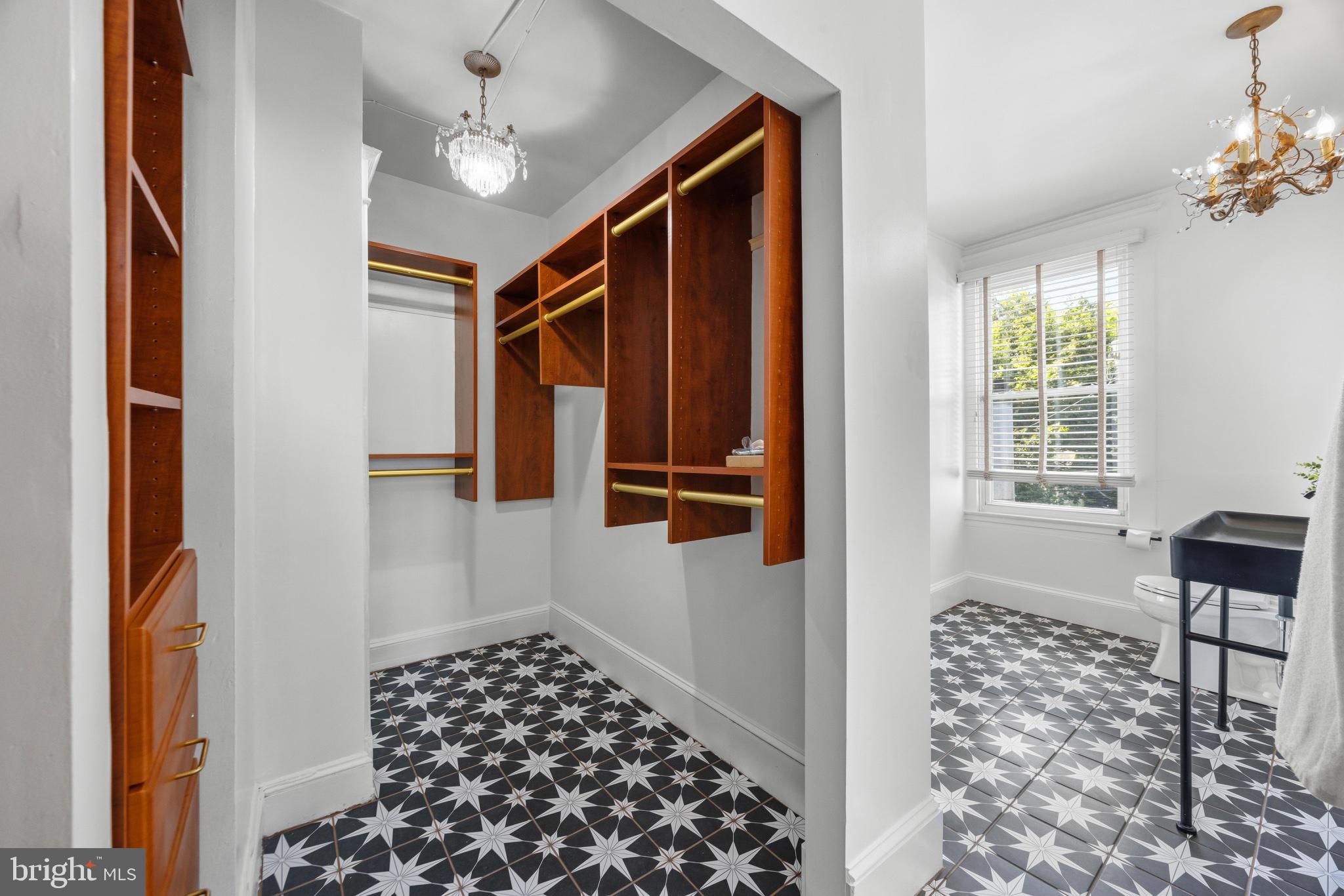 STONELEIGH - Residential