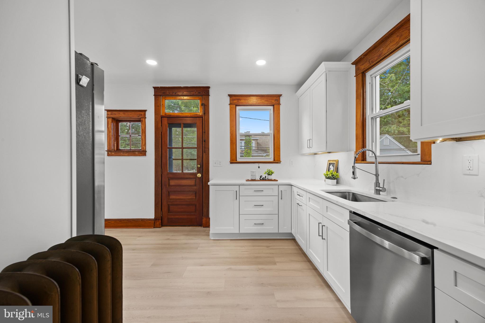 STONELEIGH - Residential
