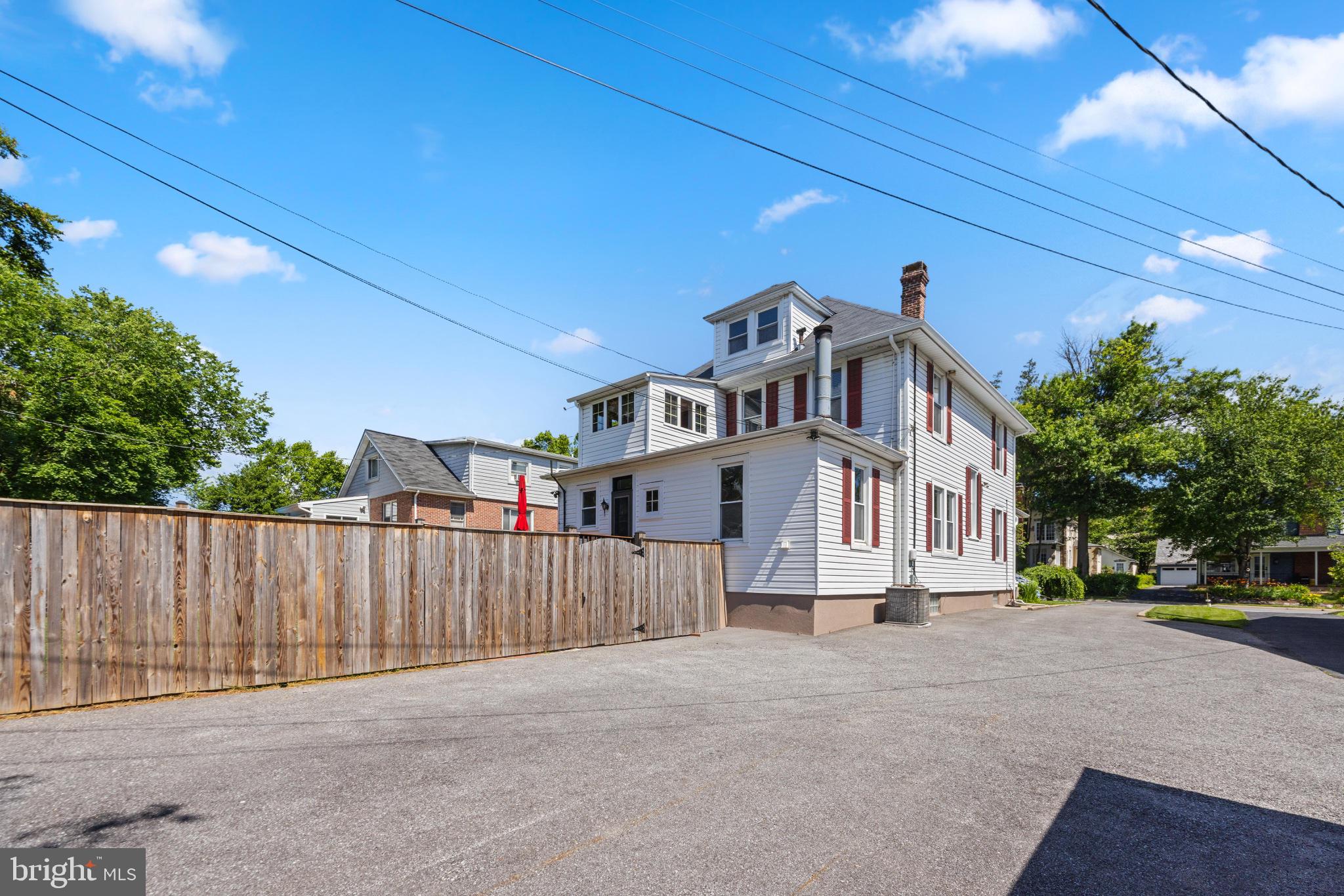 STONELEIGH - Residential