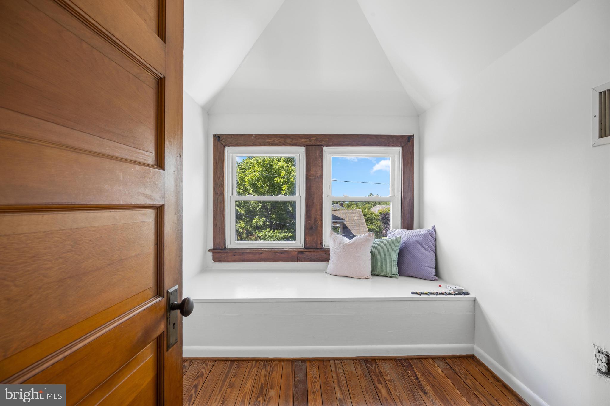 STONELEIGH - Residential