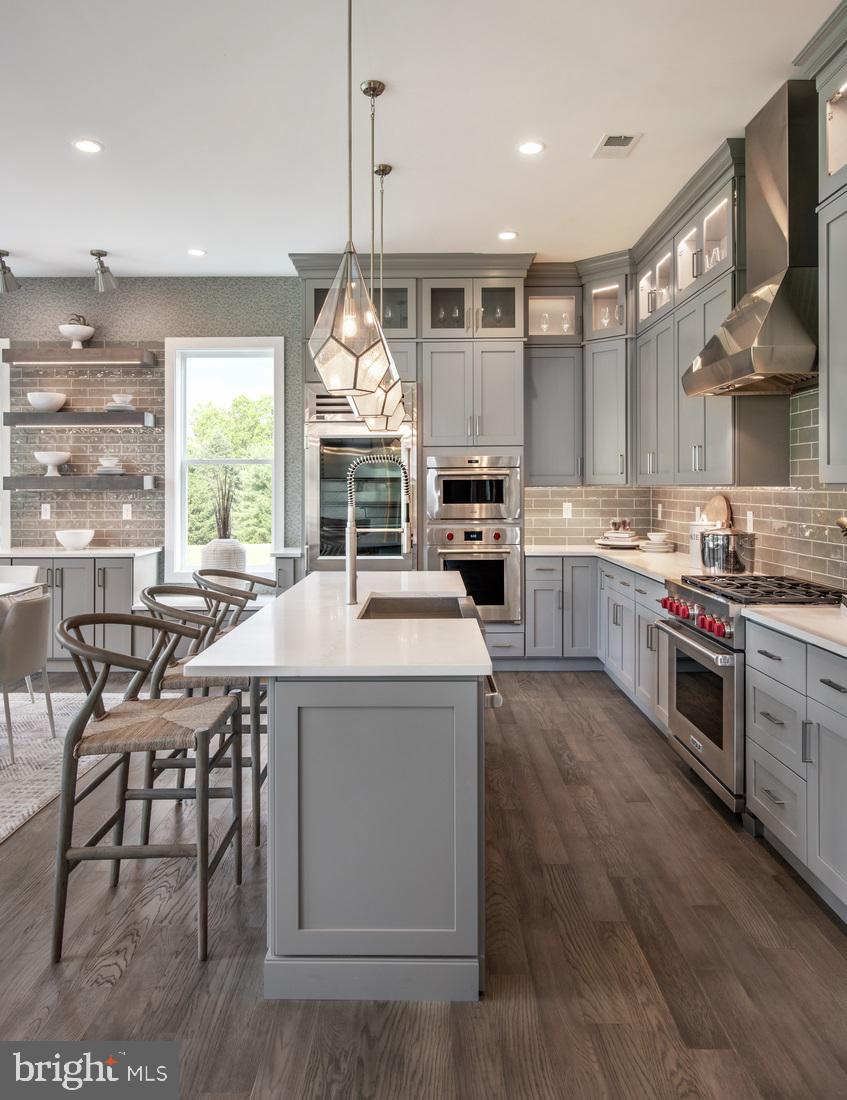 REGENCY AT WATERSIDE - Residential