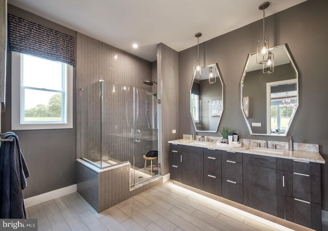 REGENCY AT WATERSIDE - Residential