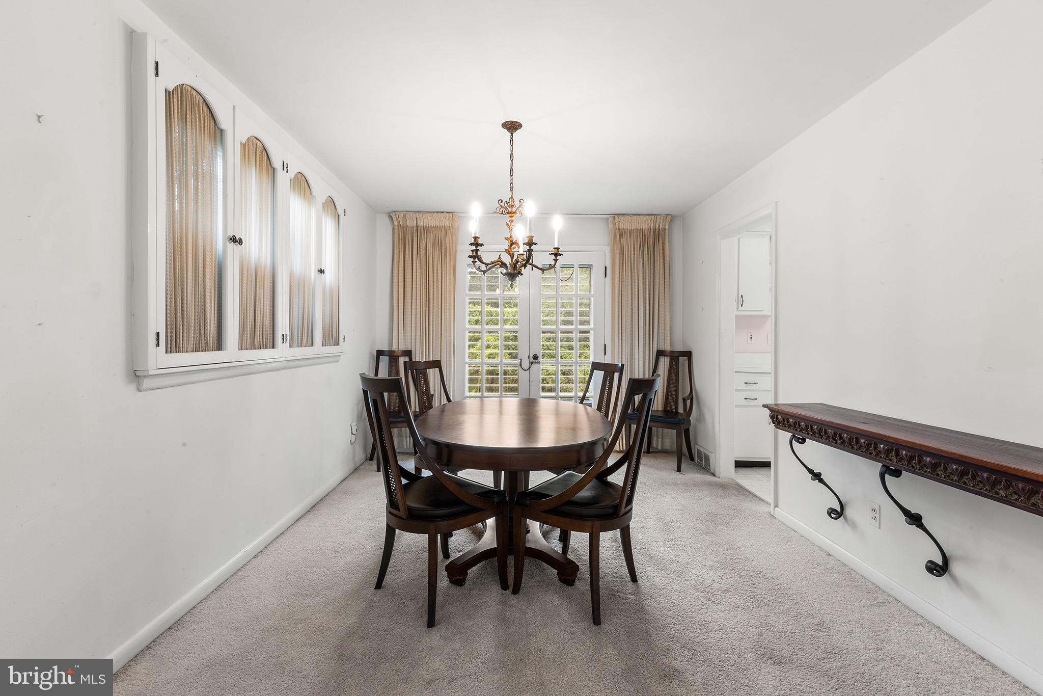 ROSE TREE WOODS - Residential