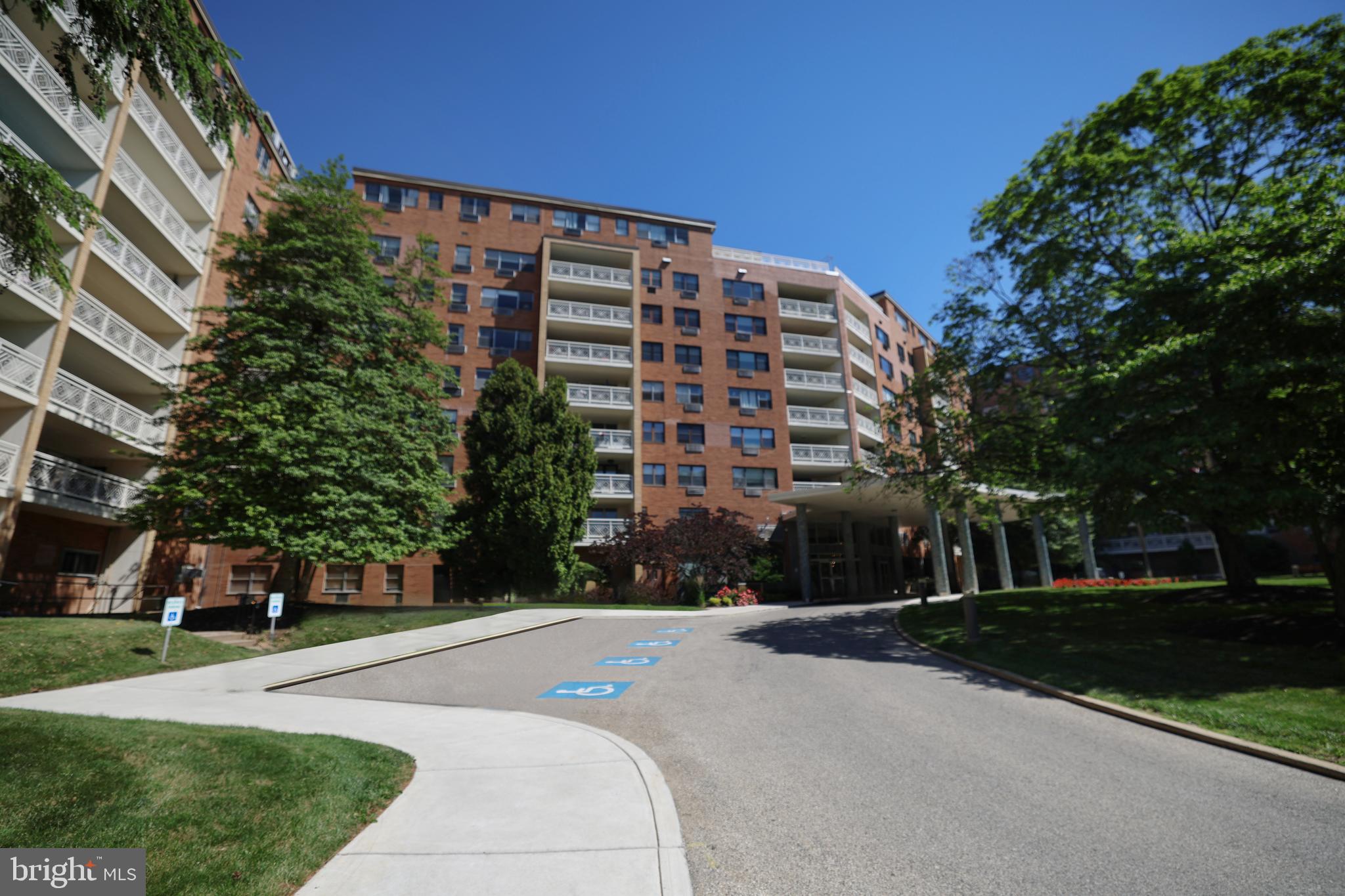 ELKINS PARK HOUSE - Residential