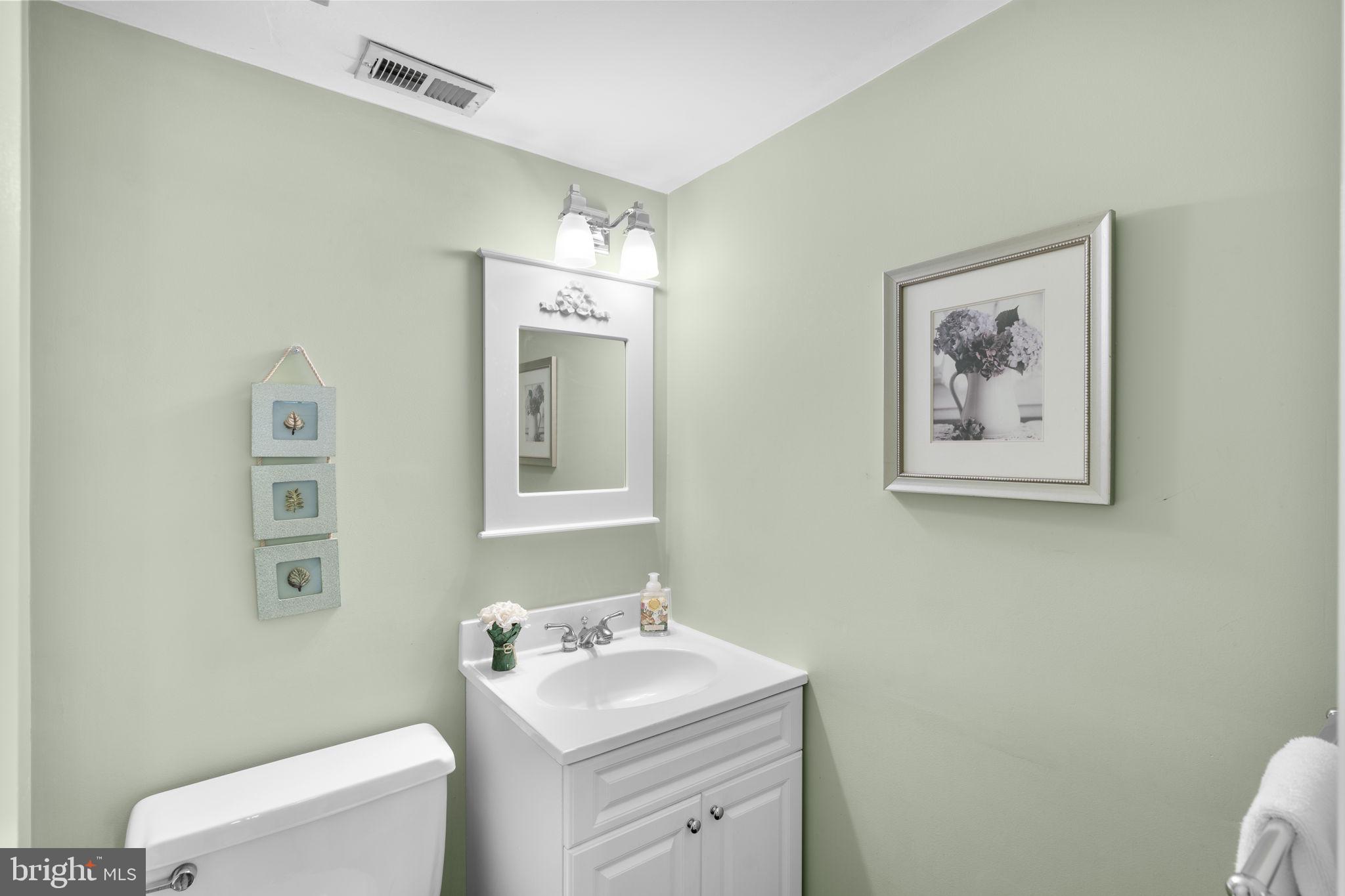 BROOKVILLE KNOLLS - Residential