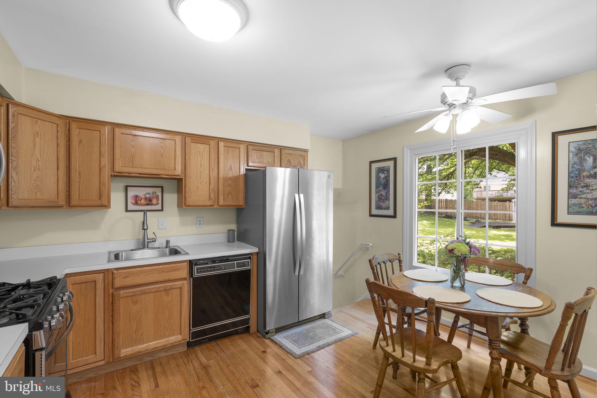 BROOKVILLE KNOLLS - Residential