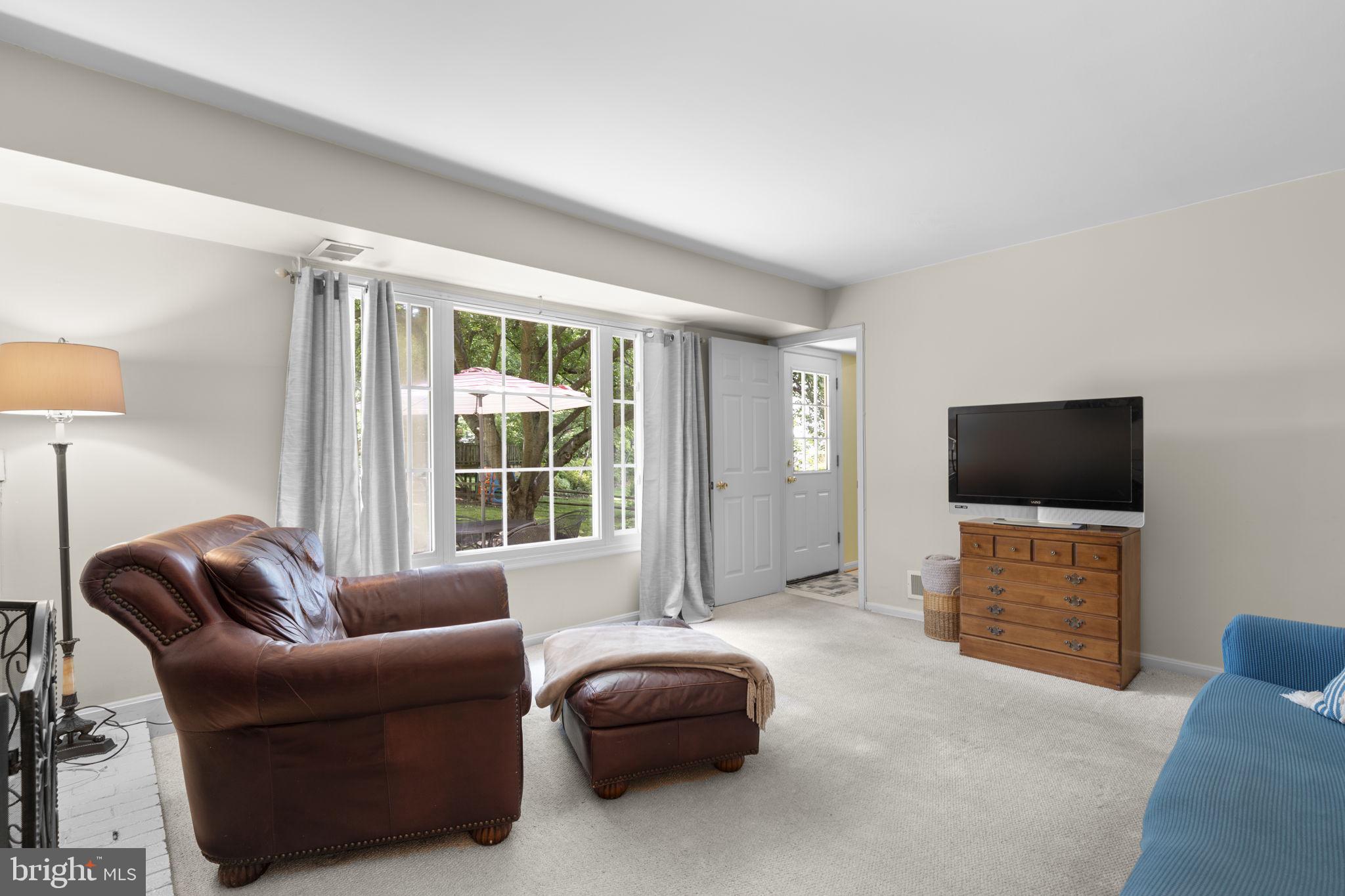 BROOKVILLE KNOLLS - Residential