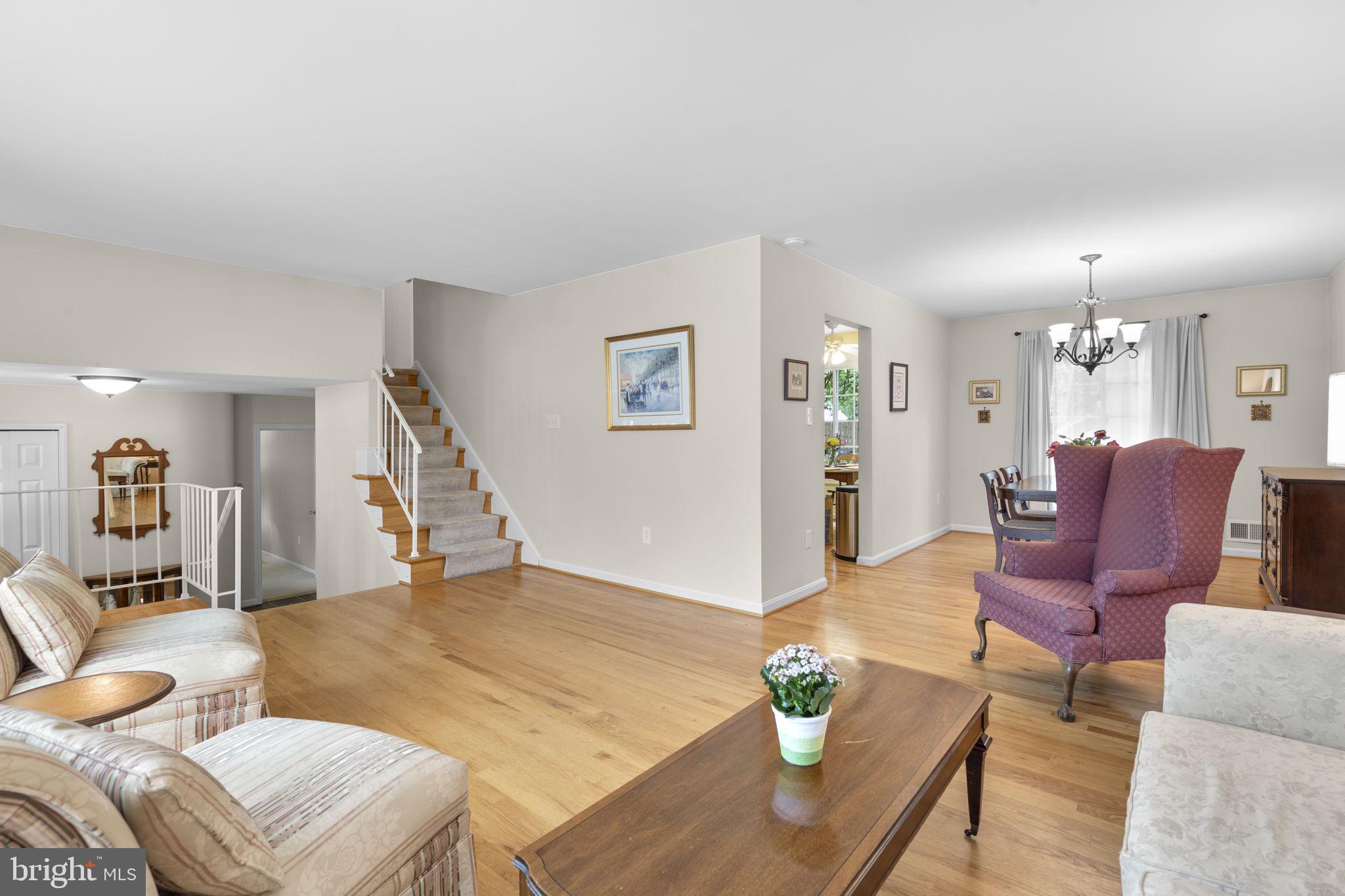 BROOKVILLE KNOLLS - Residential