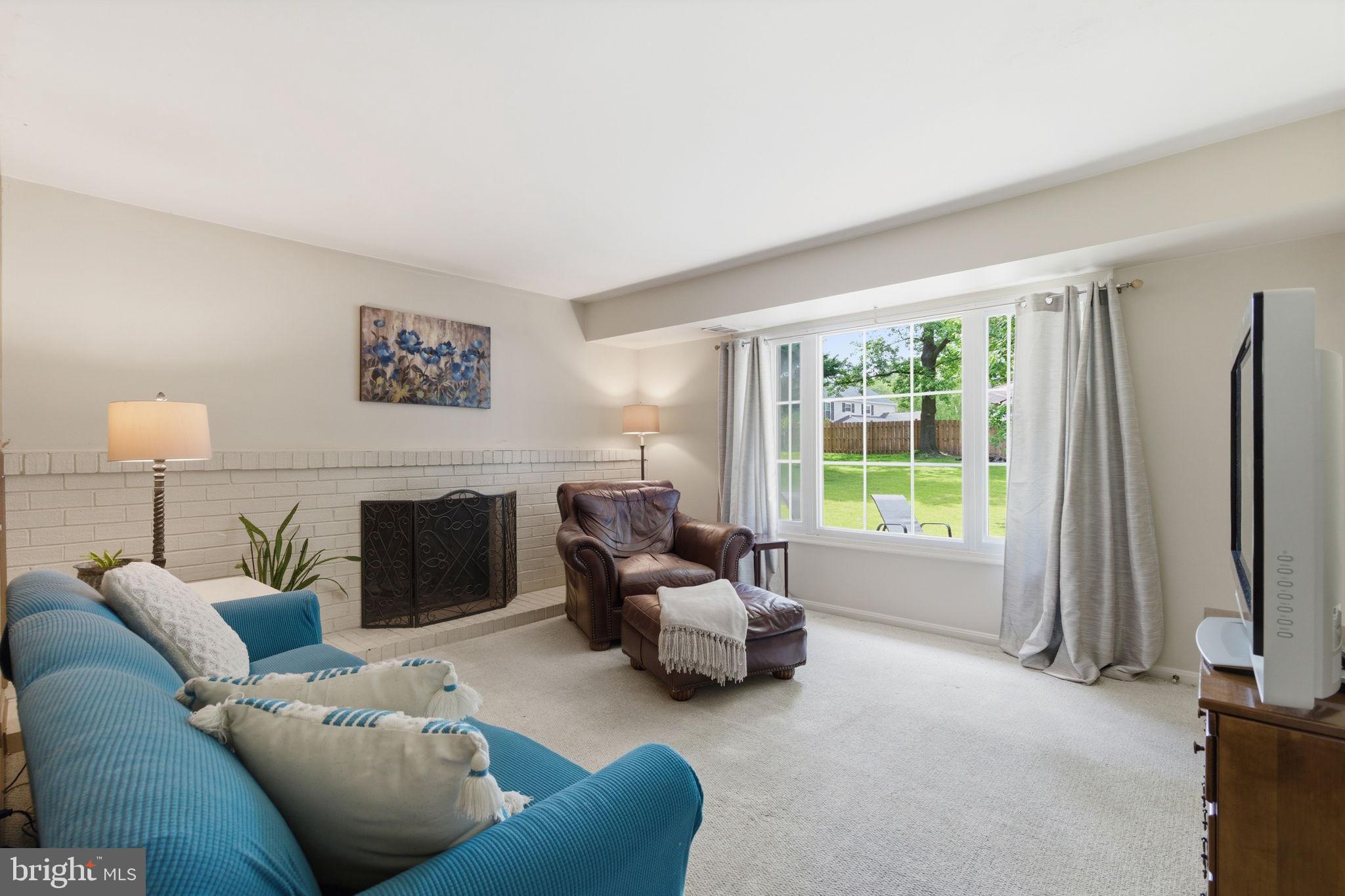 BROOKVILLE KNOLLS - Residential
