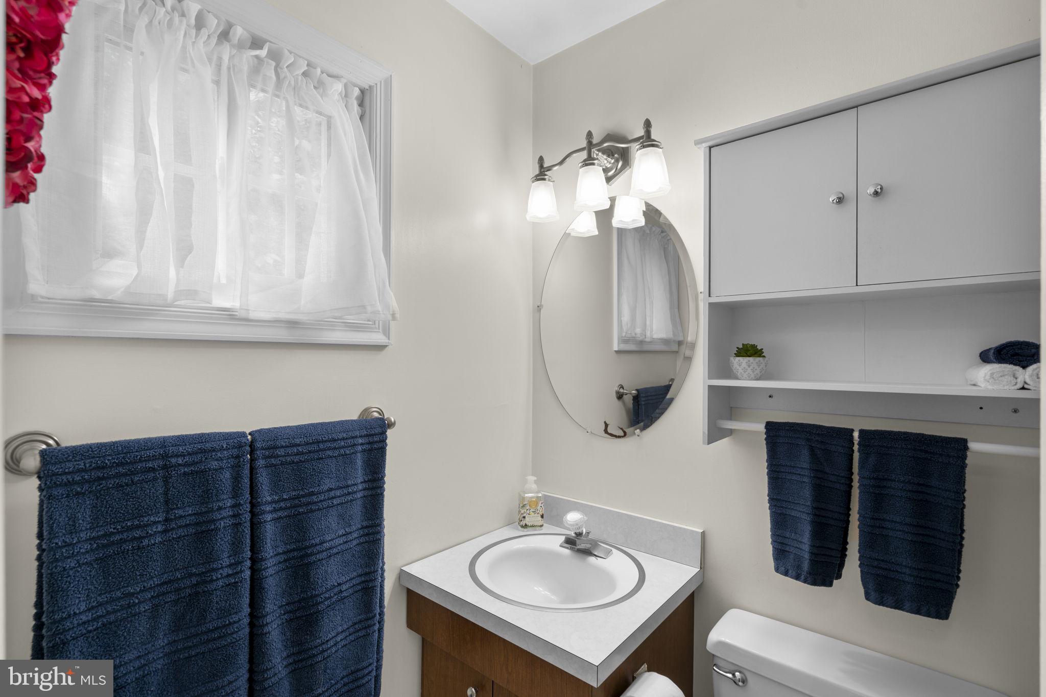 BROOKVILLE KNOLLS - Residential