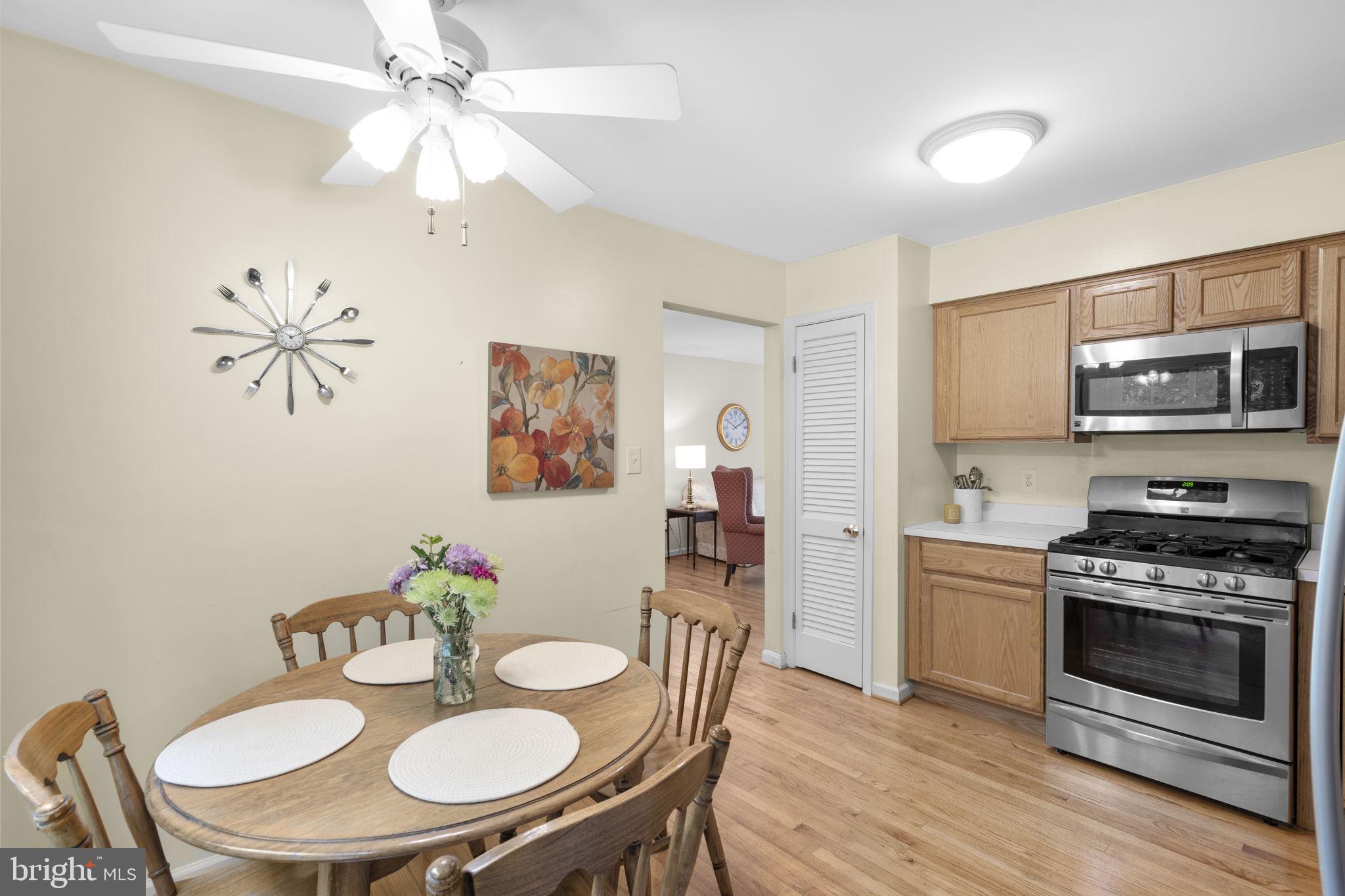 BROOKVILLE KNOLLS - Residential