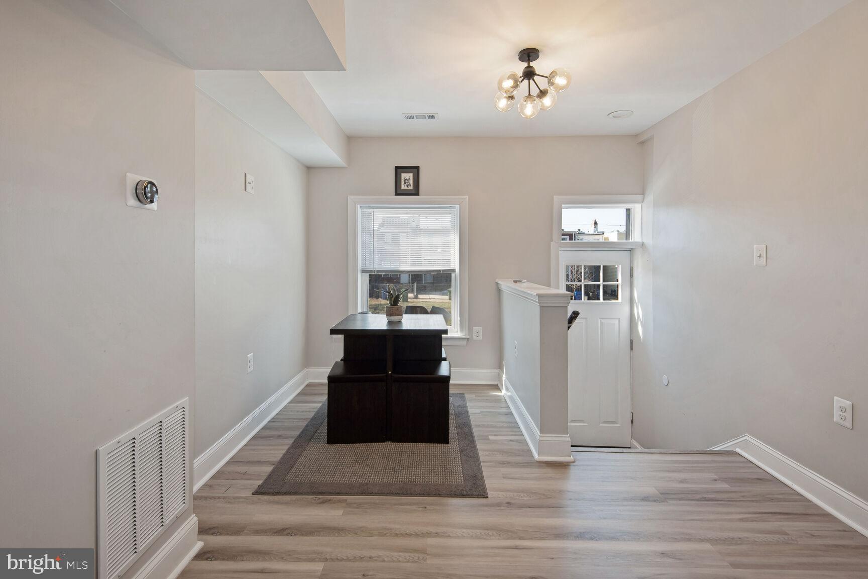 MILTON-MONTFORD - Residential Lease